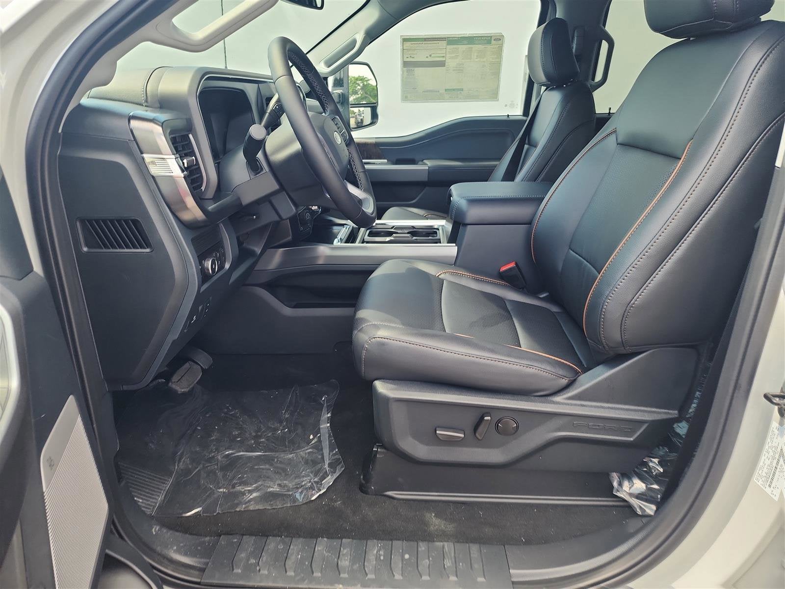 2025 Ford Super Duty F-350 SRW LARIAT