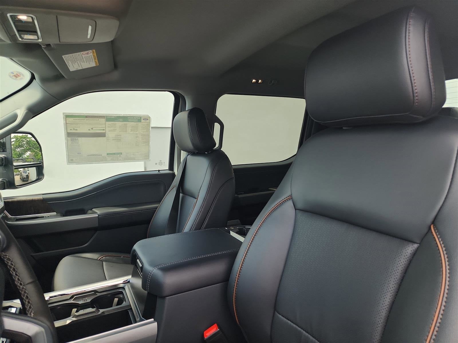 2025 Ford Super Duty F-350 SRW LARIAT