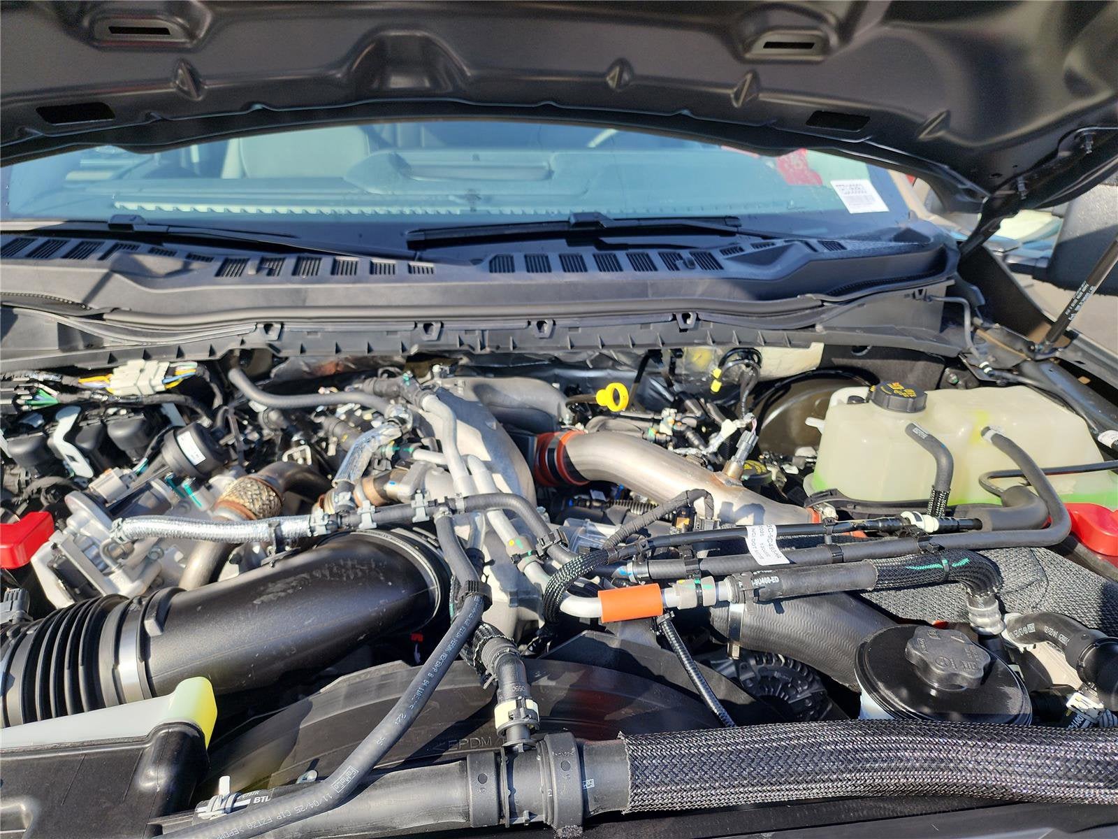 2026 Ford Super Duty F-350 SRW LARIAT