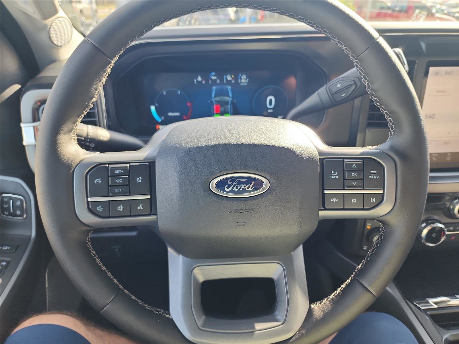 2026 Ford Super Duty F-350 SRW LARIAT