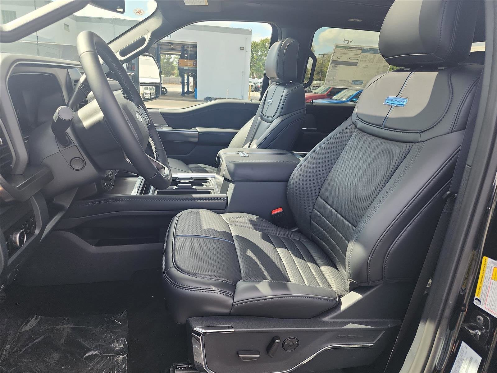 2026 Ford Super Duty F-350 SRW Platinum