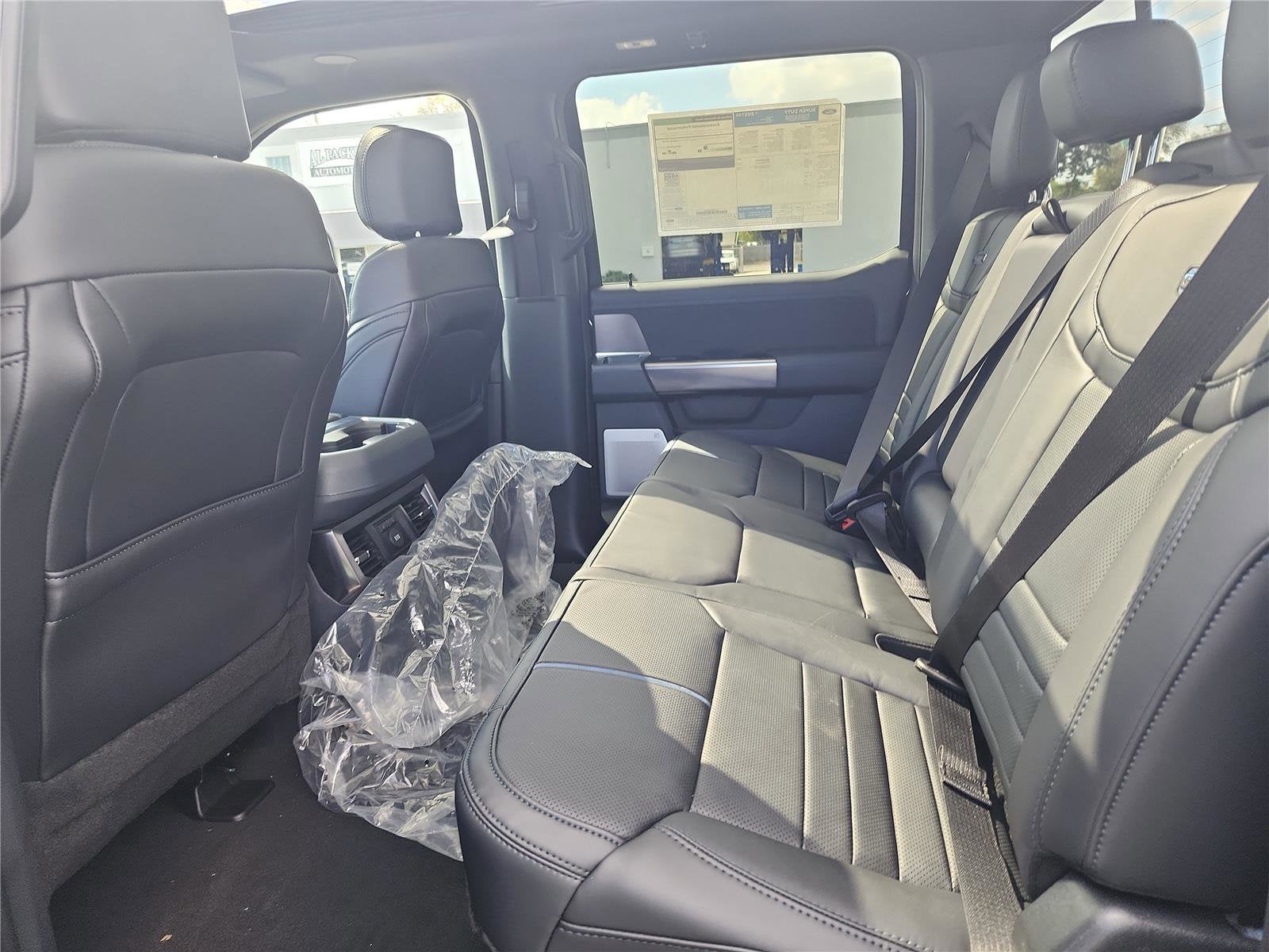 2026 Ford Super Duty F-350 SRW Platinum