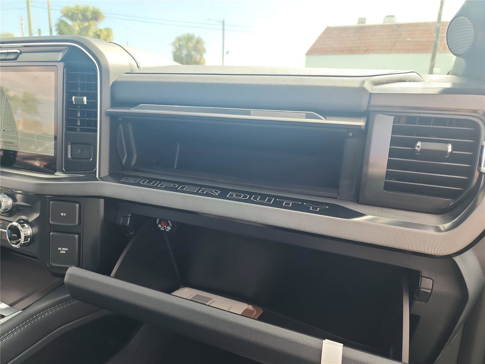 2026 Ford Super Duty F-350 SRW Platinum