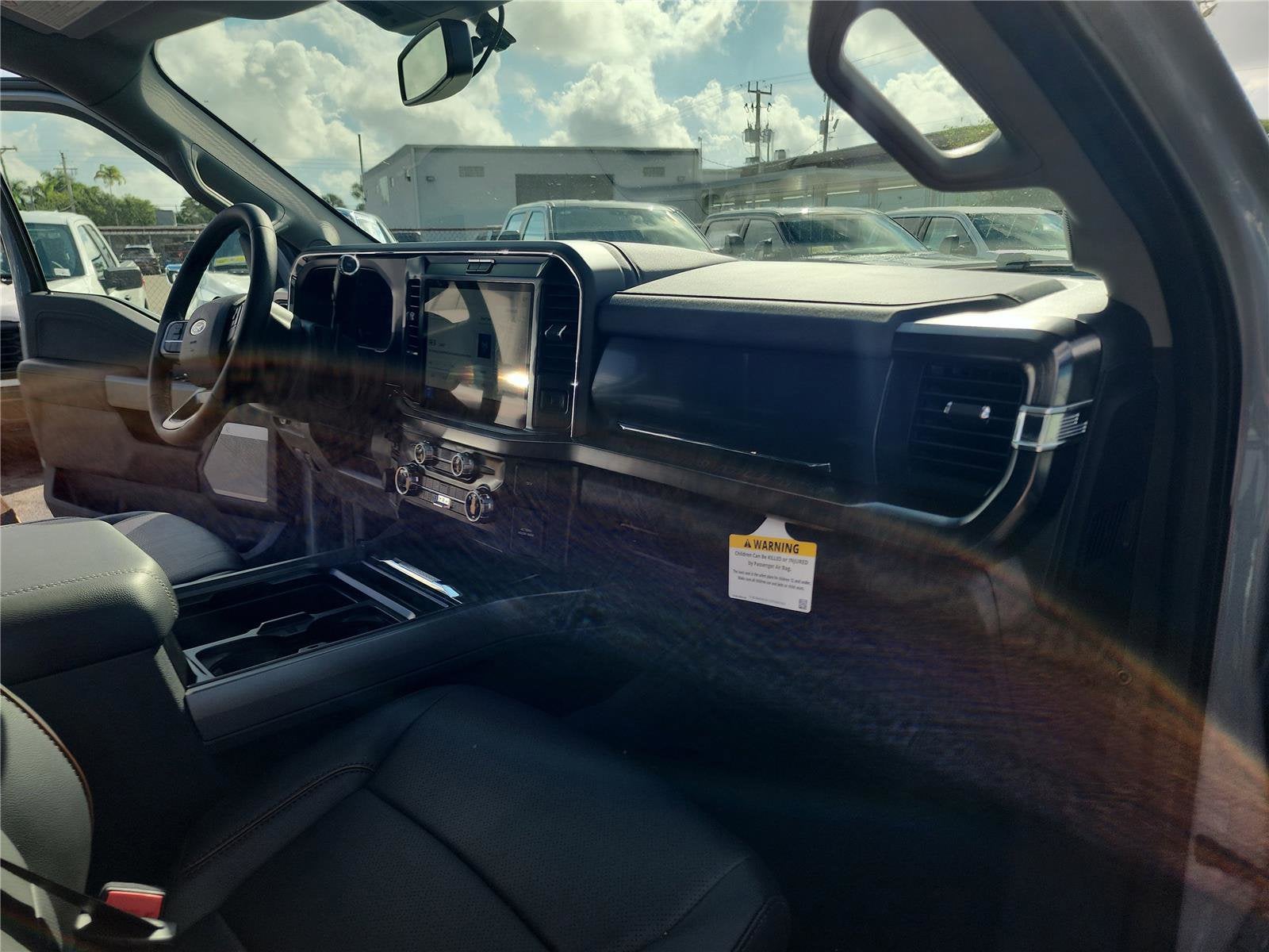 2026 Ford Super Duty F-350 SRW LARIAT