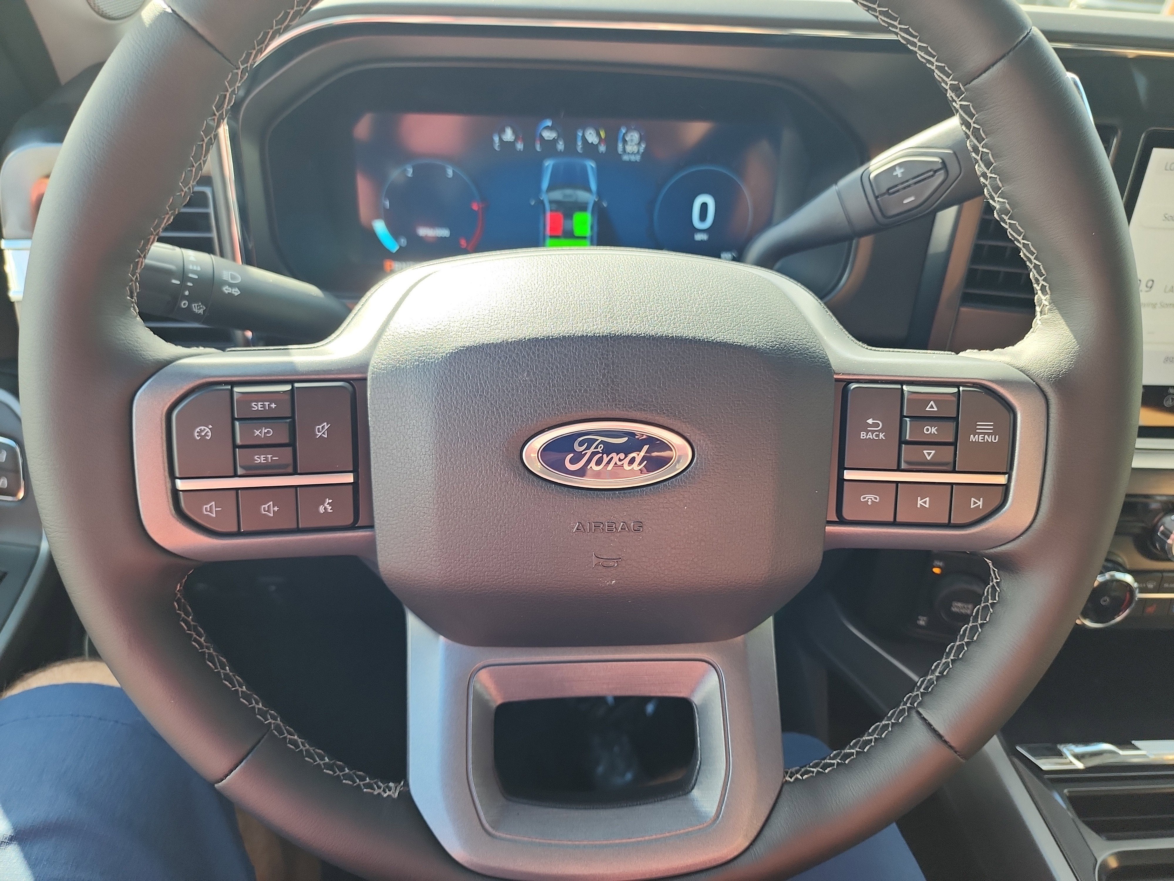 2026 Ford Super Duty F-350 SRW LARIAT