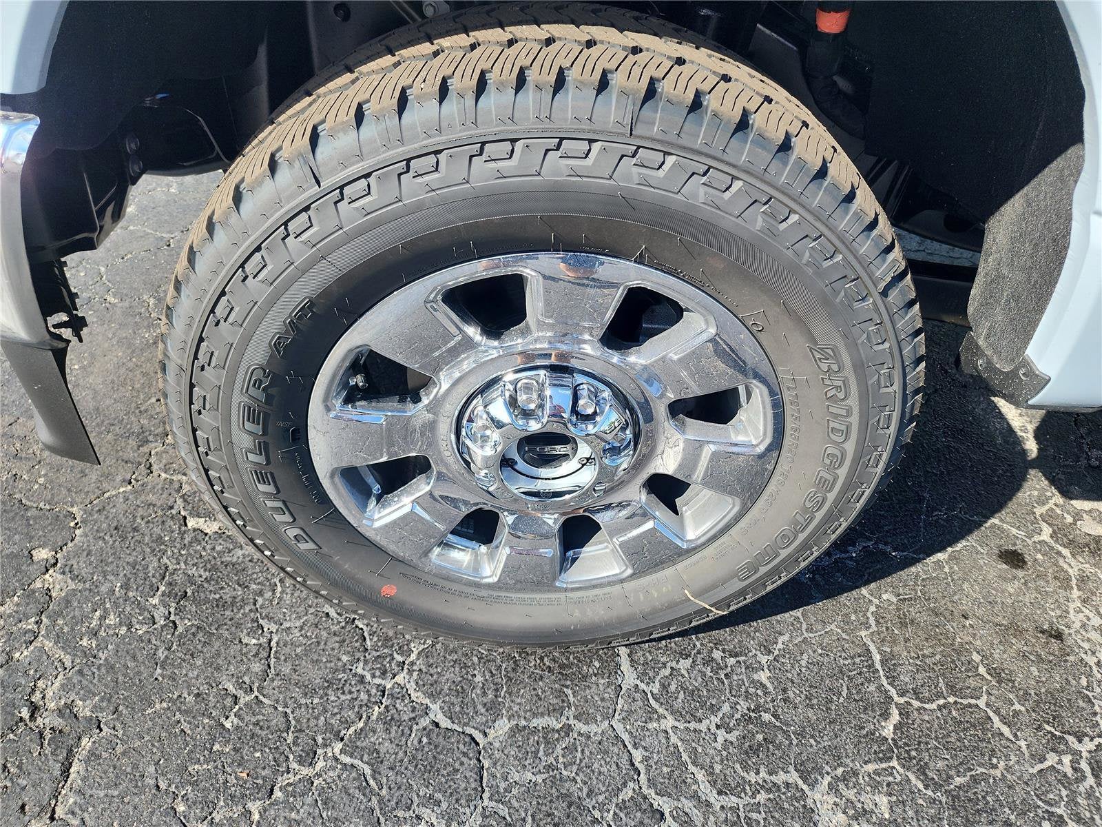 2026 Ford Super Duty F-350 SRW LARIAT