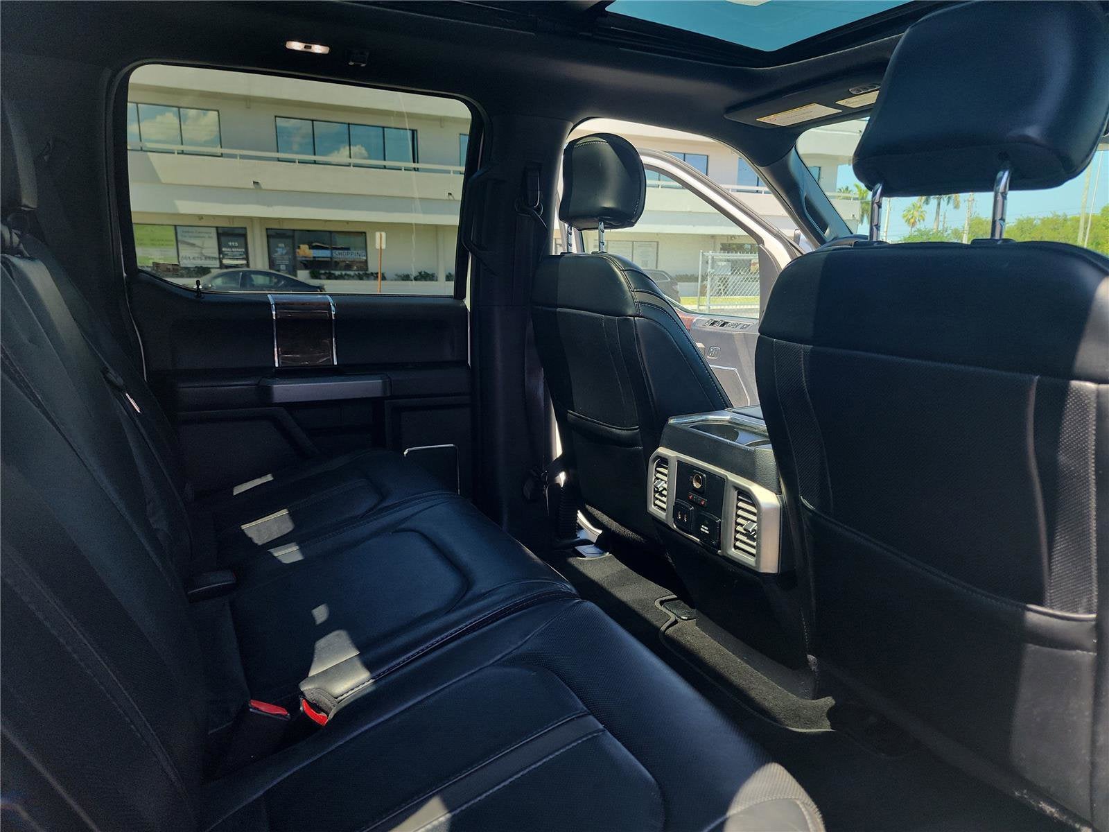 2017 Ford Super Duty F-350 SRW Platinum