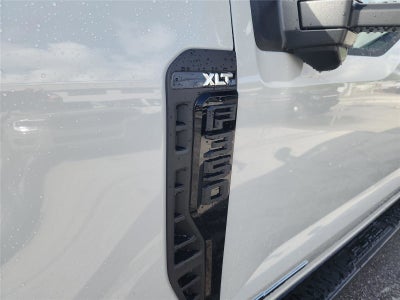 2026 Ford Super Duty F-350 SRW XLT