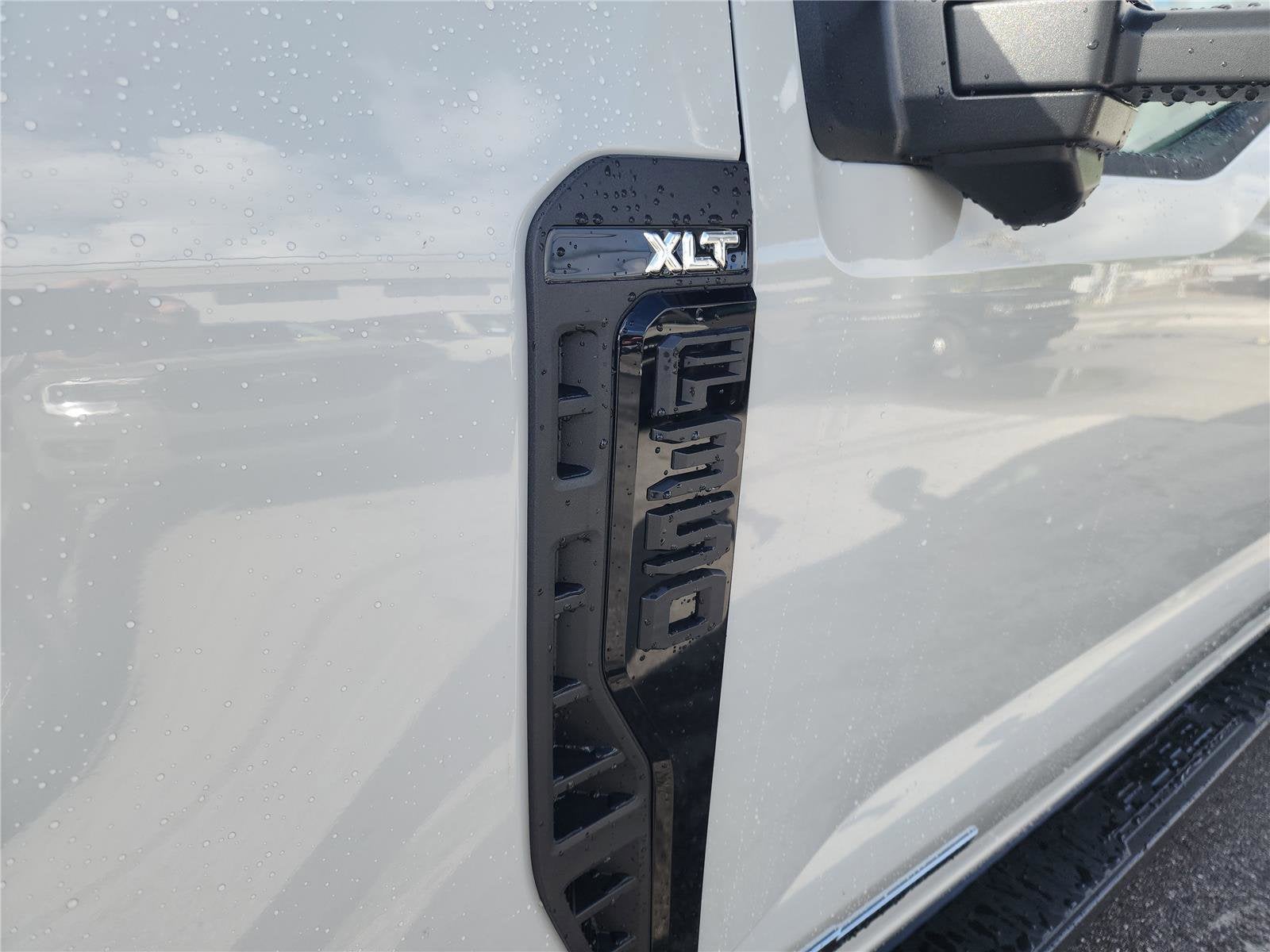 2026 Ford Super Duty F-350 SRW XLT