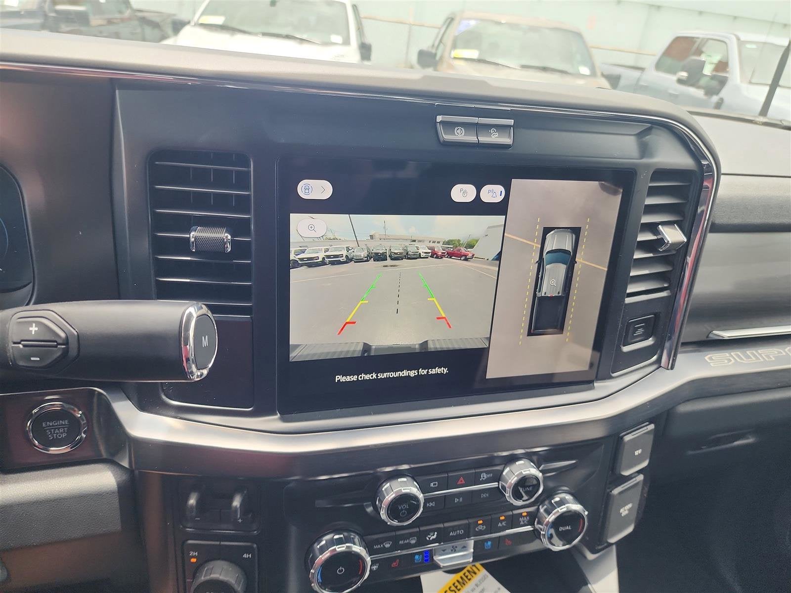 2025 Ford Super Duty F-350 SRW LARIAT