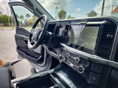 2025 Ford Super Duty F-350 SRW LARIAT