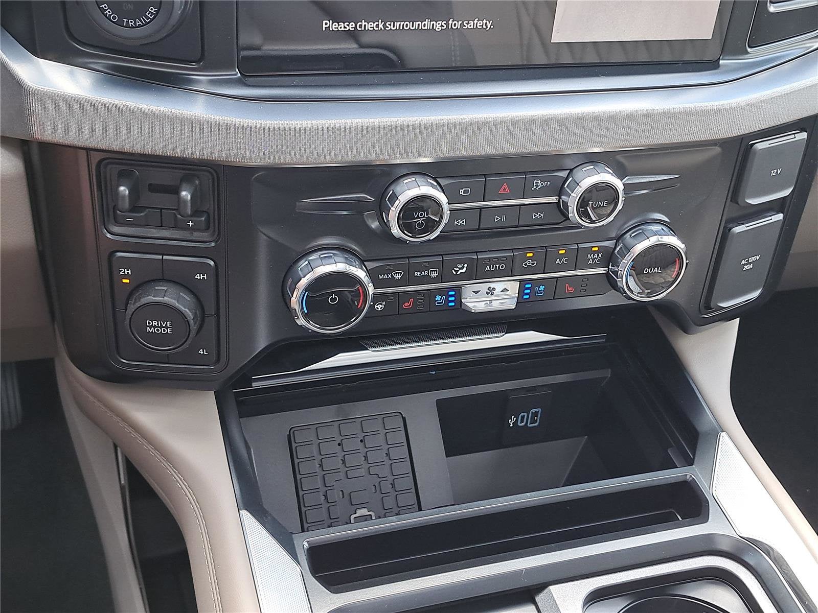 2026 Ford Super Duty F-350 DRW Platinum