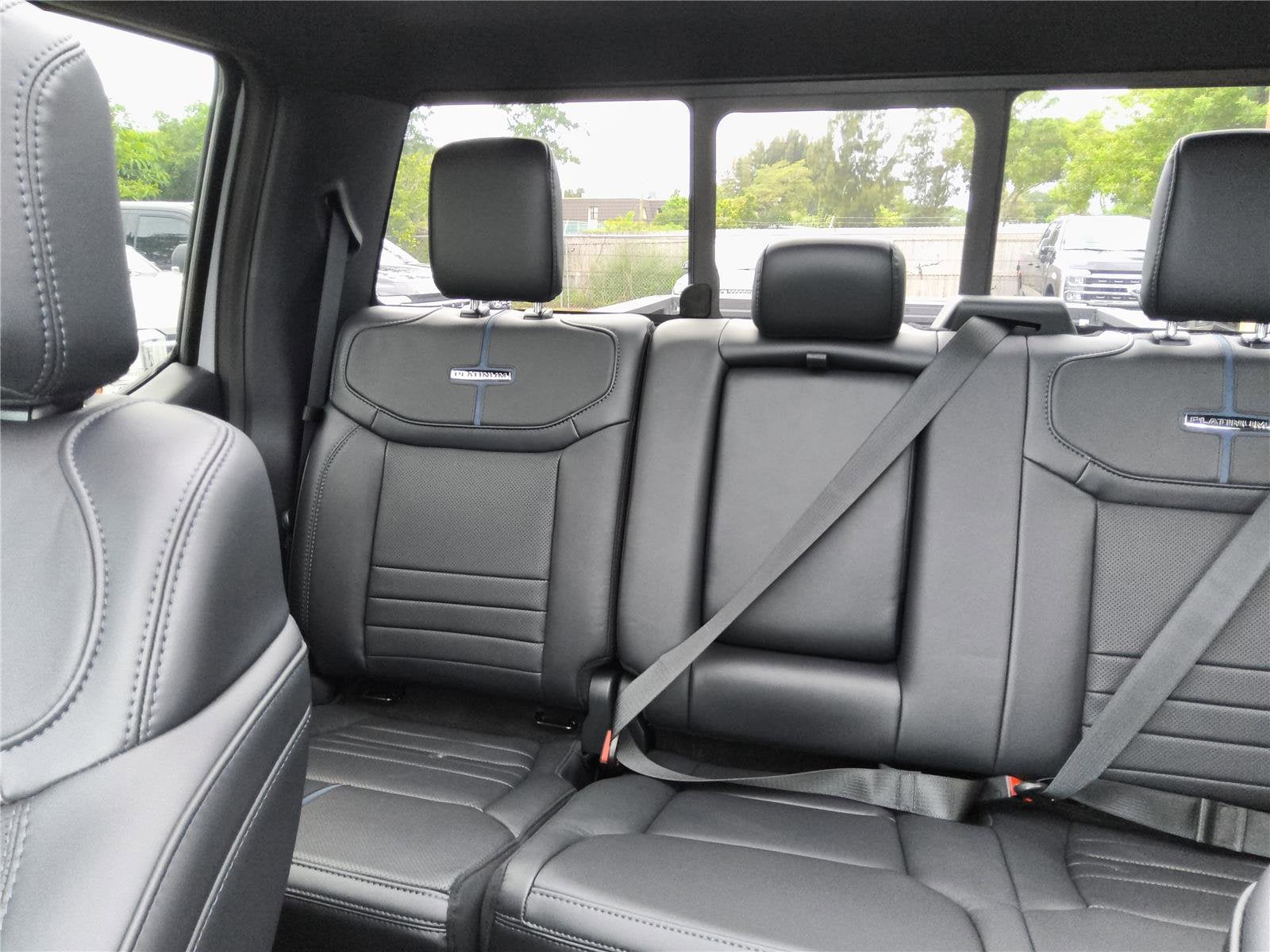 2026 Ford Super Duty F-350 DRW Platinum