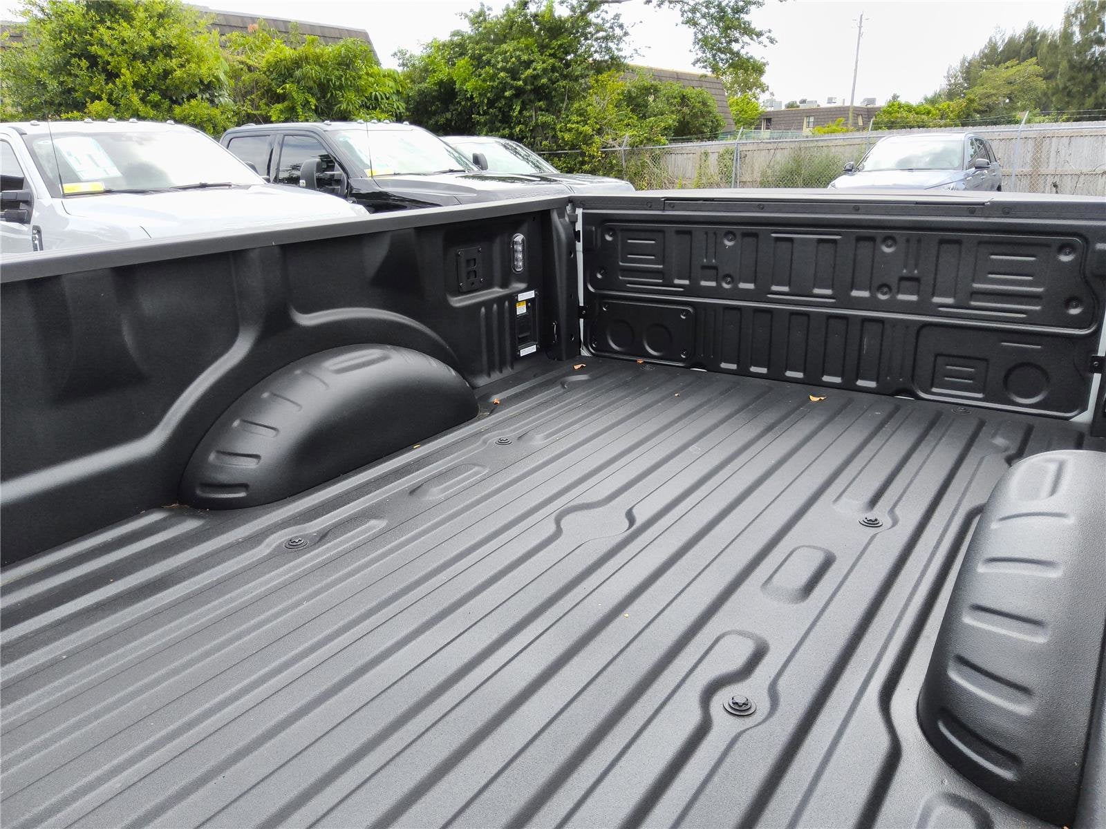 2026 Ford Super Duty F-350 DRW Platinum