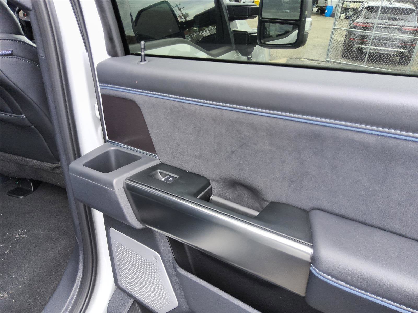 2026 Ford Super Duty F-350 DRW Platinum