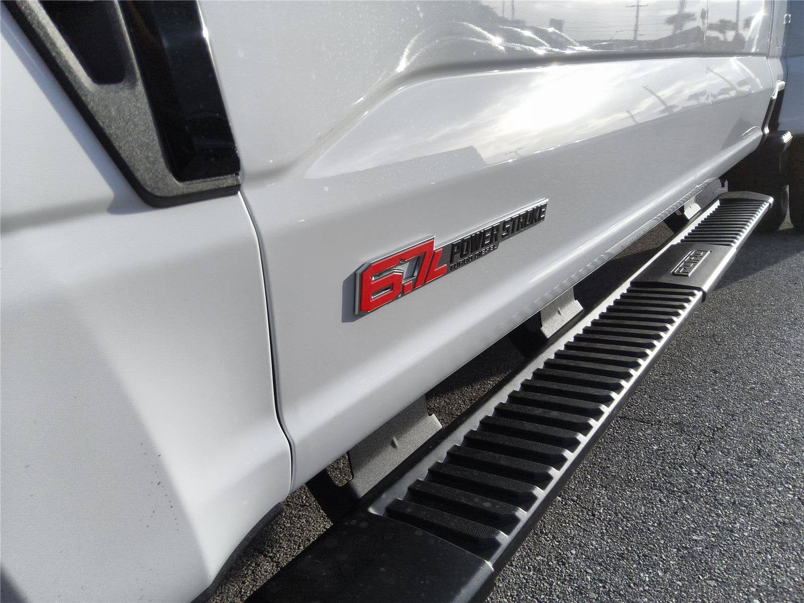 2027 Ford Super Duty F-350 DRW Base