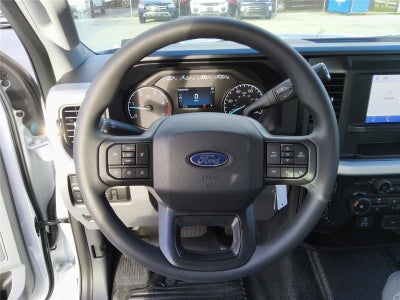 2027 Ford Super Duty F-350 DRW Base