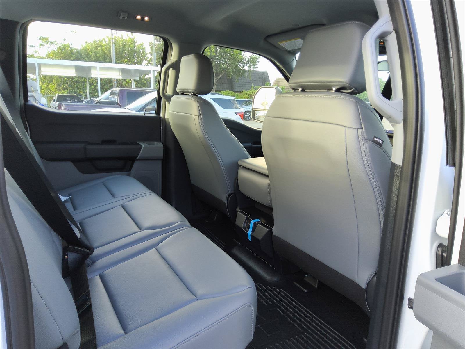 2027 Ford Super Duty F-350 DRW Base