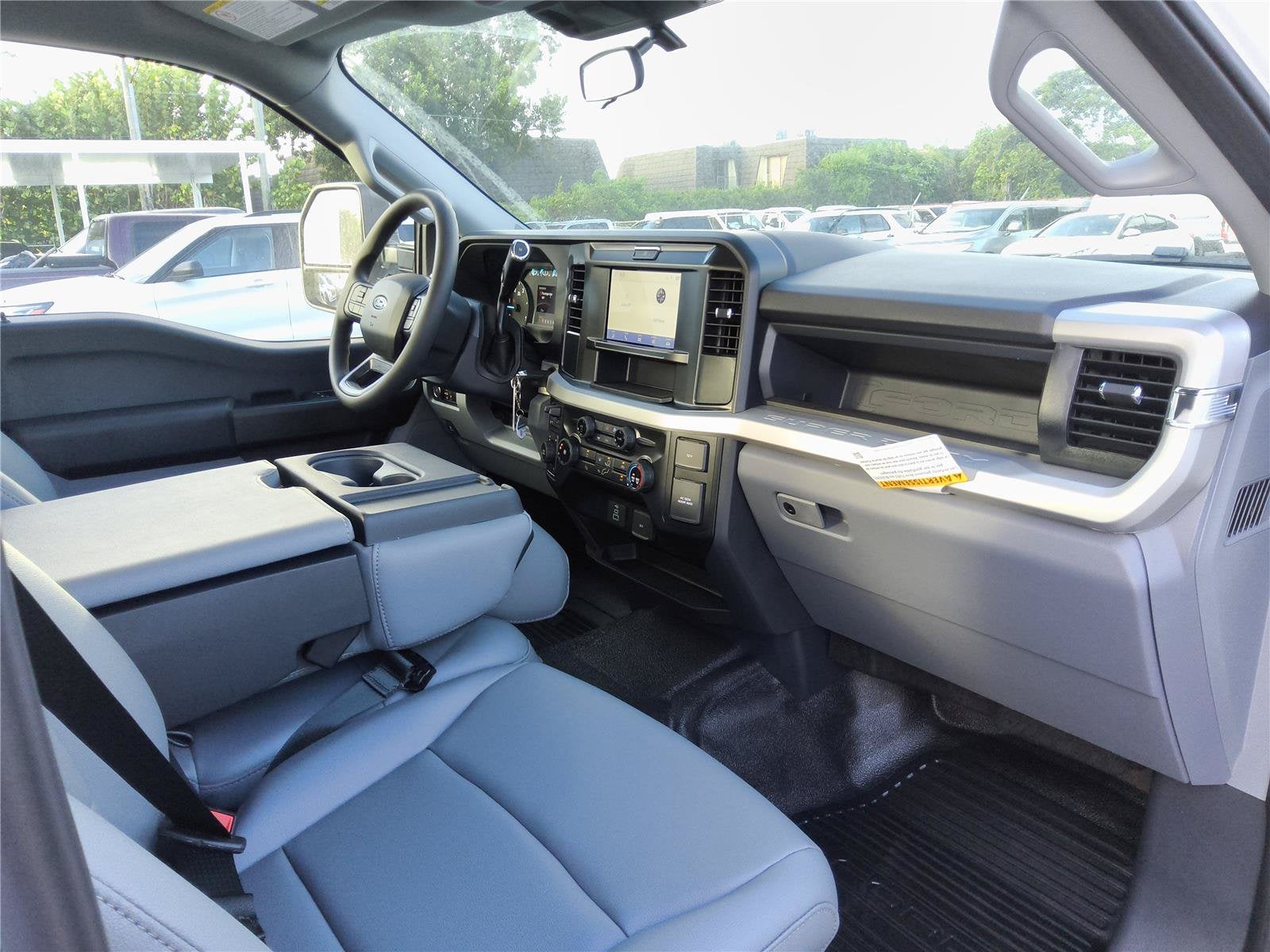 2027 Ford Super Duty F-350 DRW Base