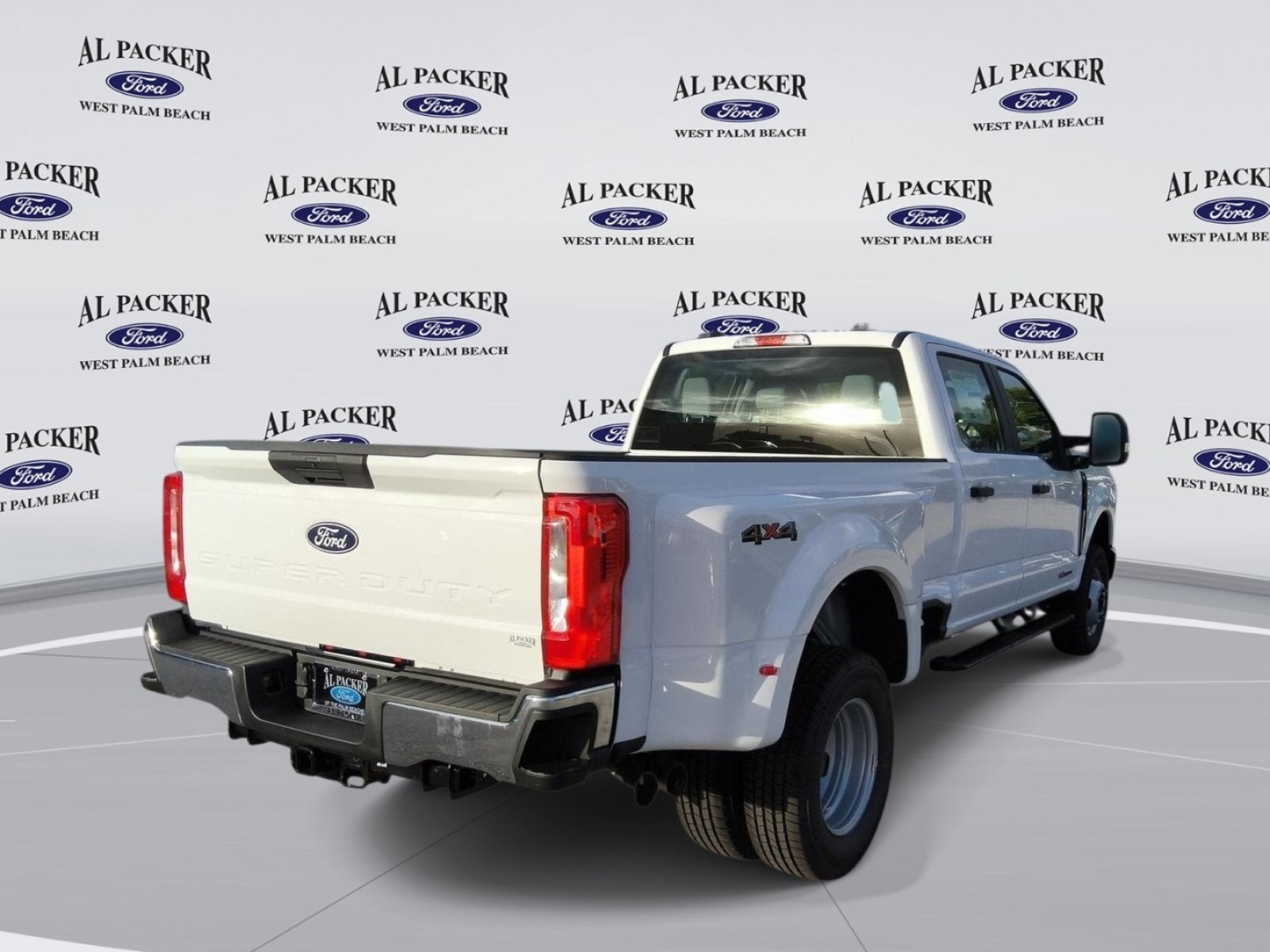 2027 Ford Super Duty F-350 DRW Base