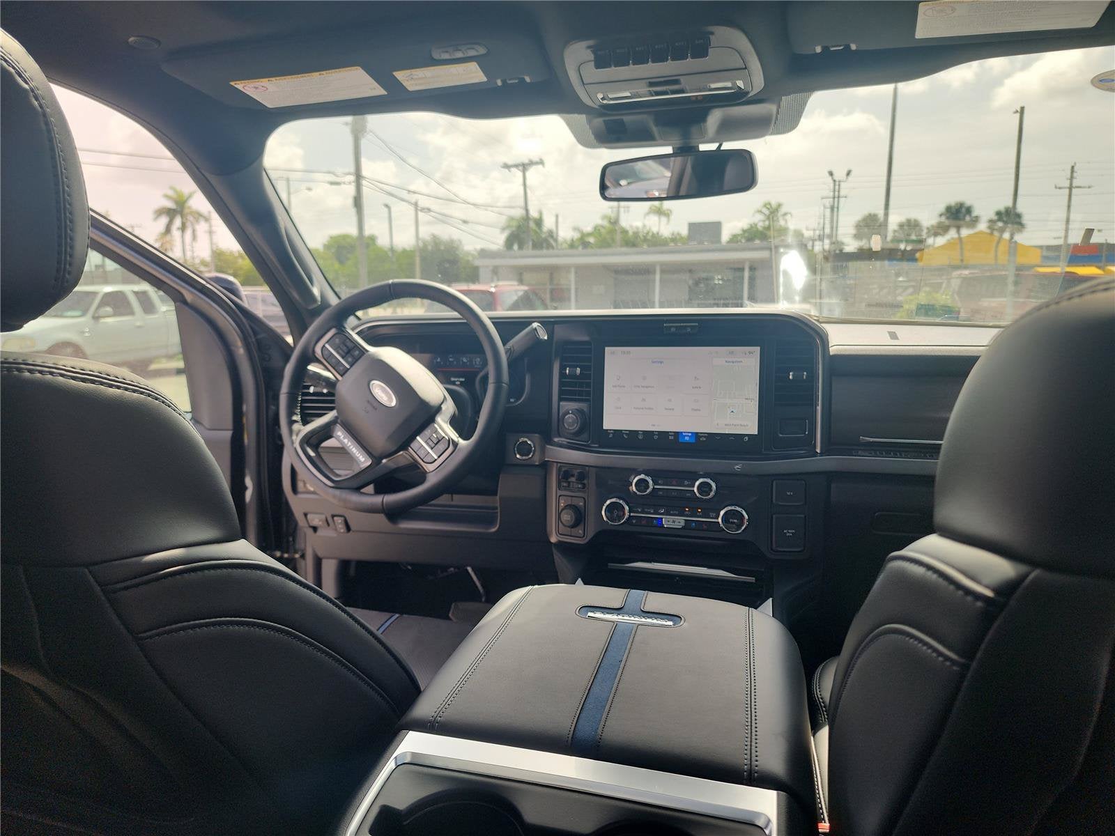 2026 Ford Super Duty F-350 DRW Platinum