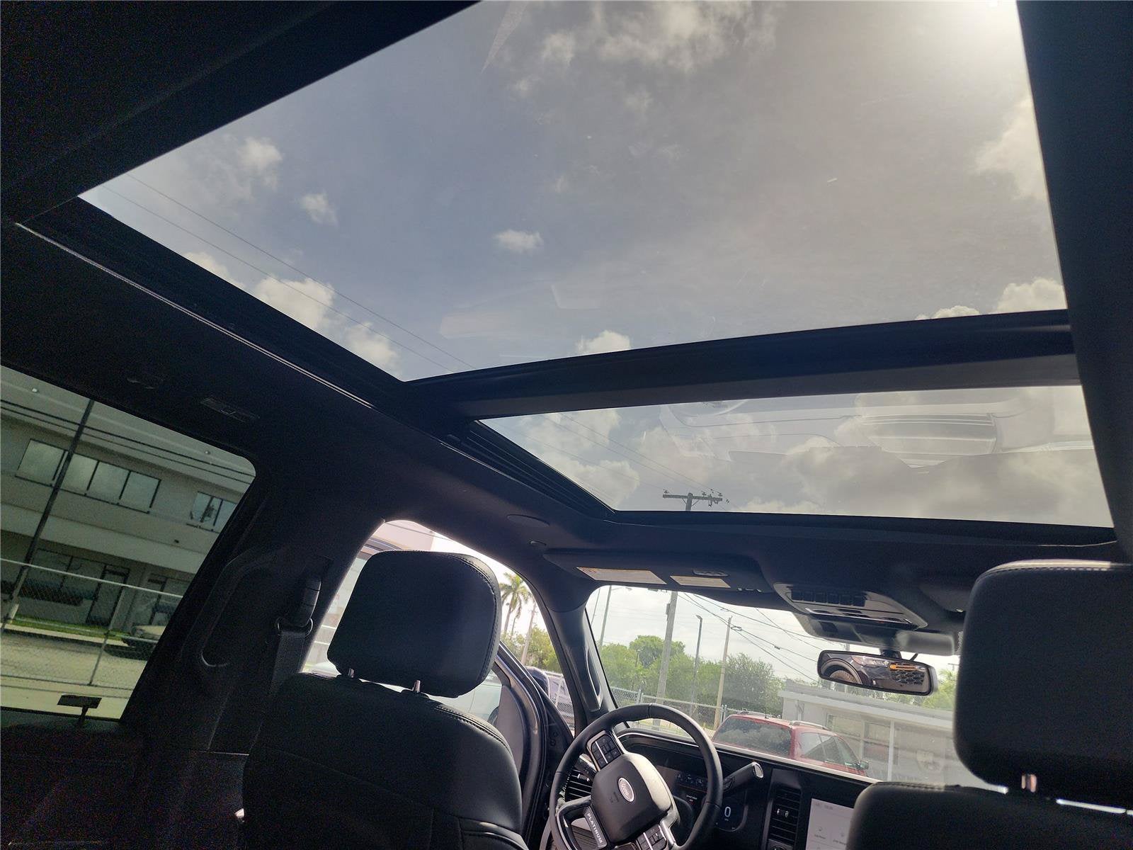 2026 Ford Super Duty F-350 DRW Platinum