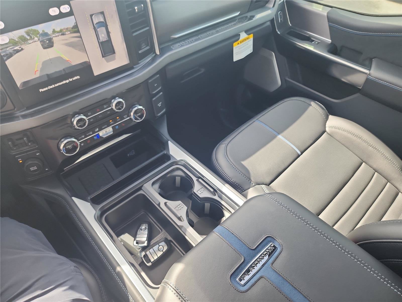 2026 Ford Super Duty F-350 DRW Platinum