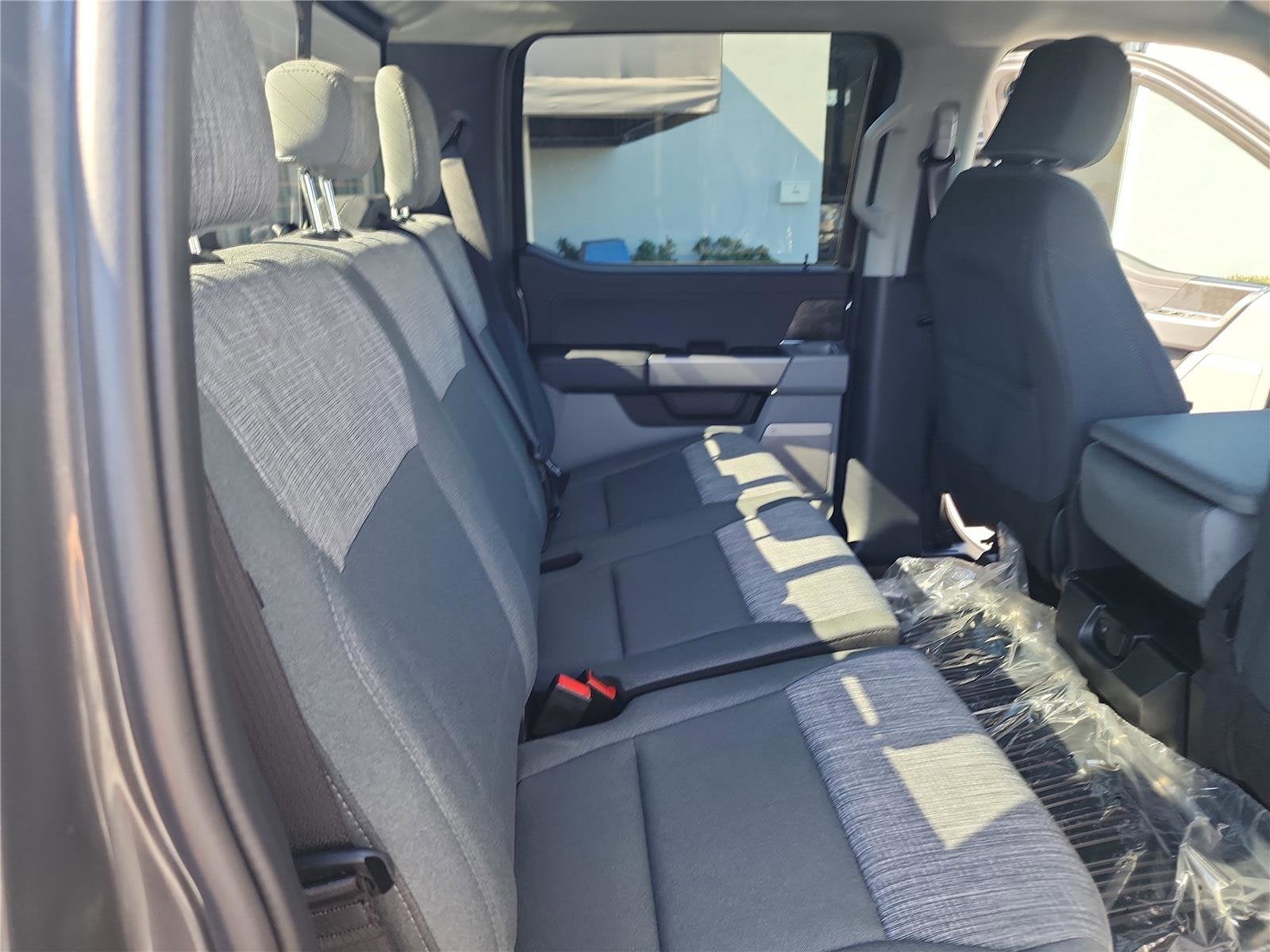 2026 Ford Super Duty F-350 DRW XLT