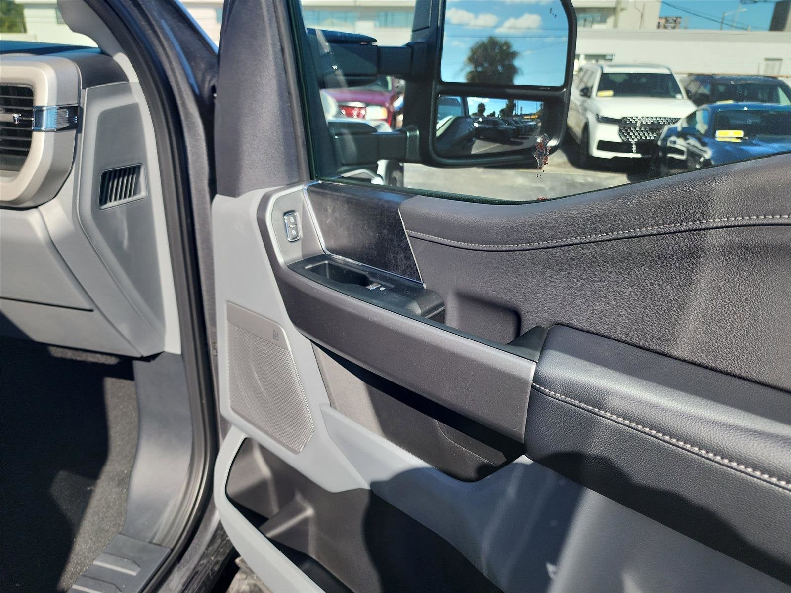 2026 Ford Super Duty F-350 DRW XLT