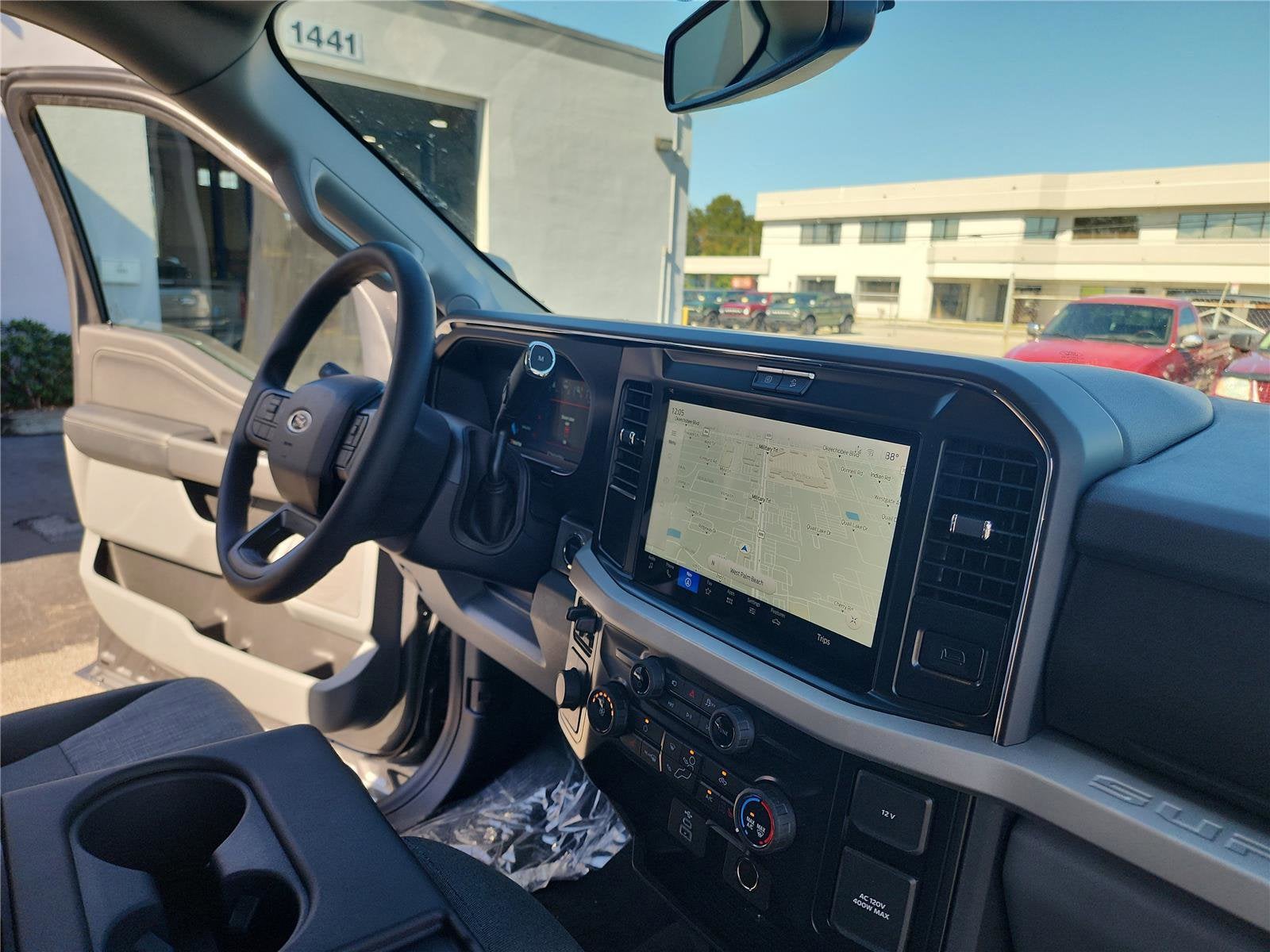 2026 Ford Super Duty F-350 DRW XLT