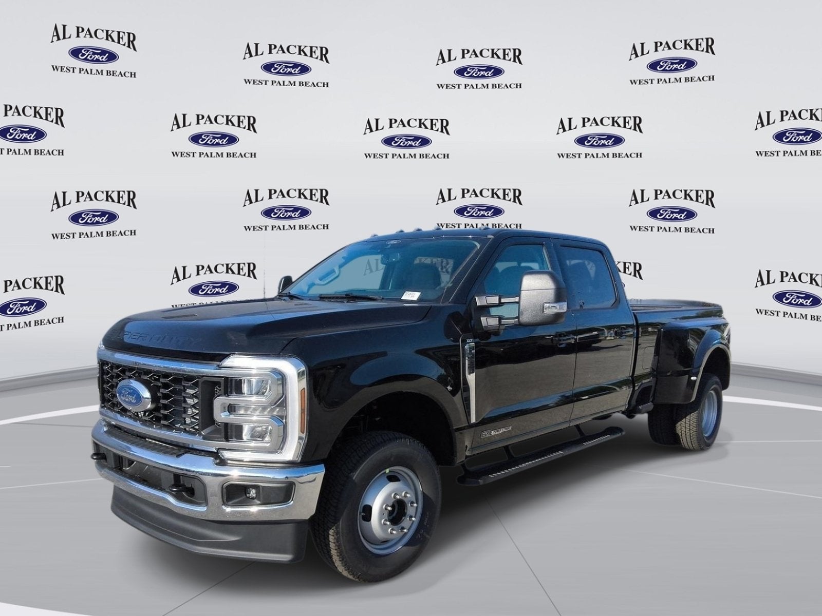 2026 Ford Super Duty F-350 DRW XLT