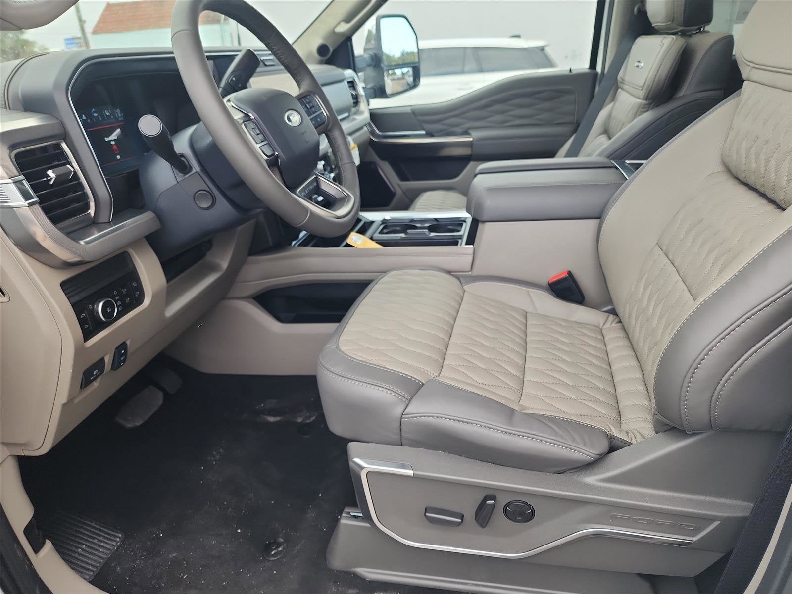 2026 Ford Super Duty F-450 DRW Platinum