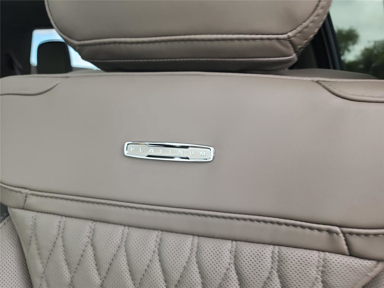 2026 Ford Super Duty F-450 DRW Platinum