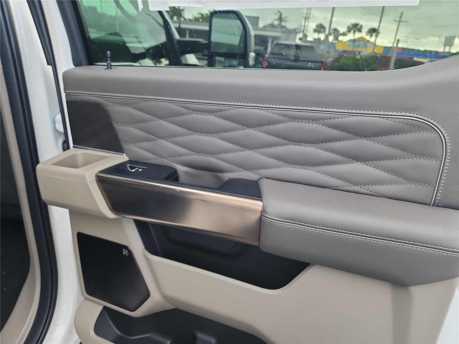 2026 Ford Super Duty F-450 DRW Platinum