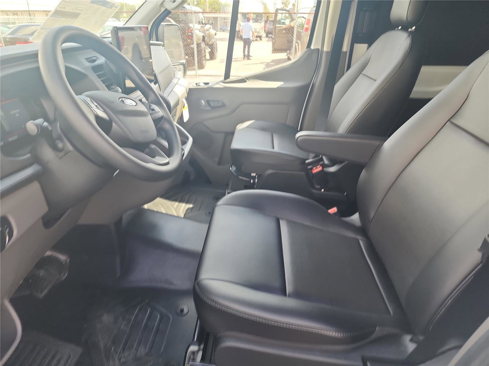 2026 Ford Transit Cargo Van Base