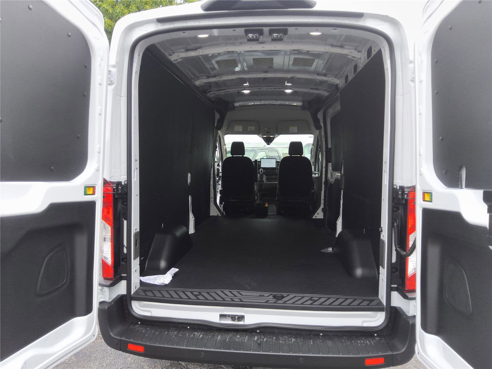 2026 Ford Transit Cargo Van Base