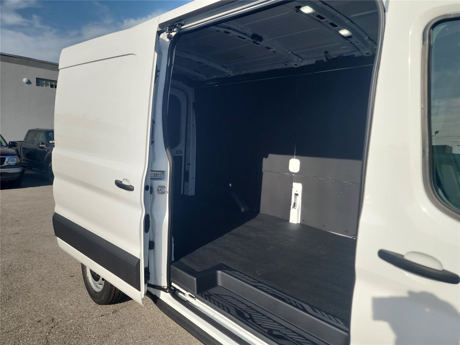 2026 Ford Transit Cargo Van Base