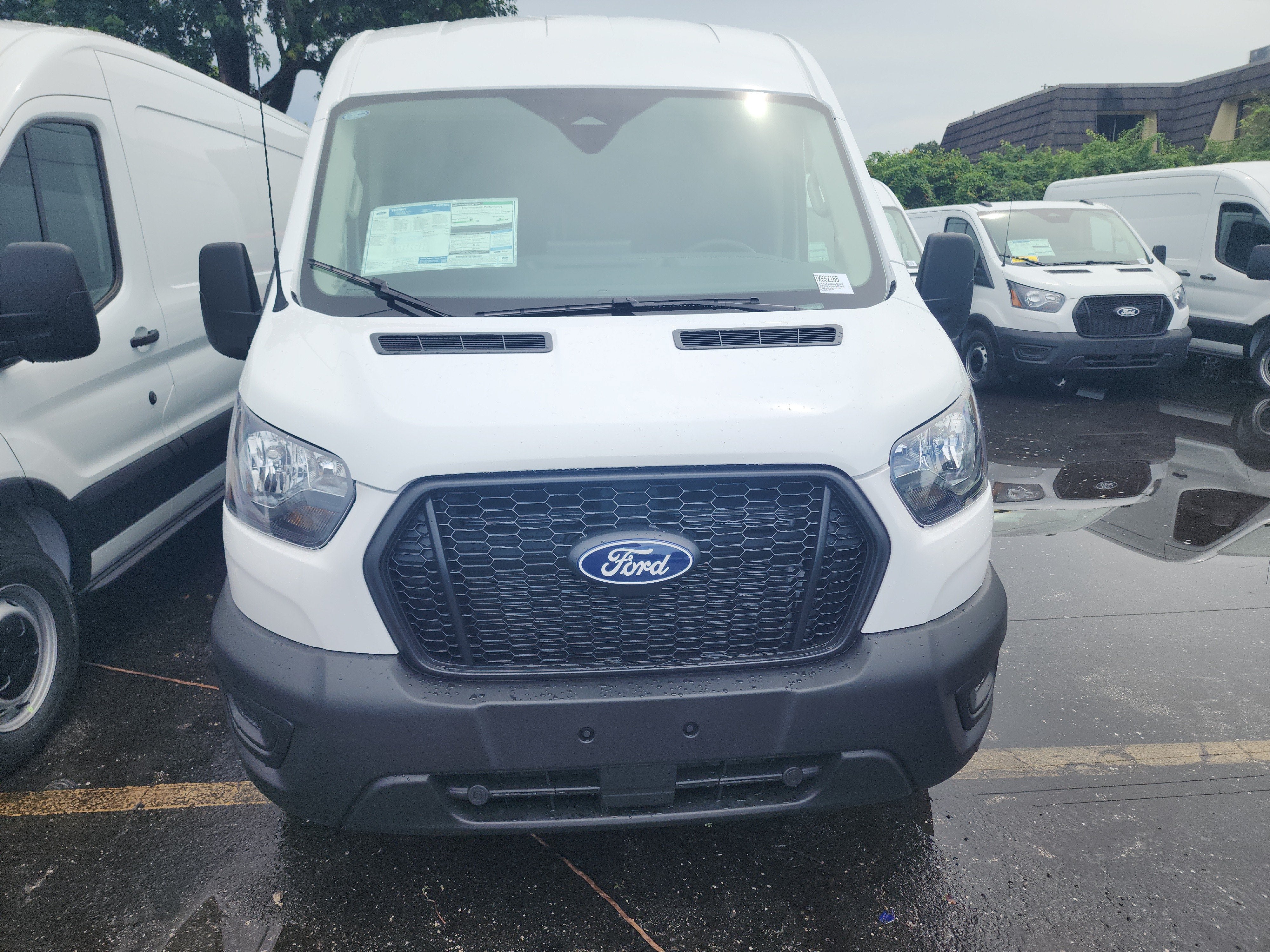 2026 Ford Transit Cargo Van Base