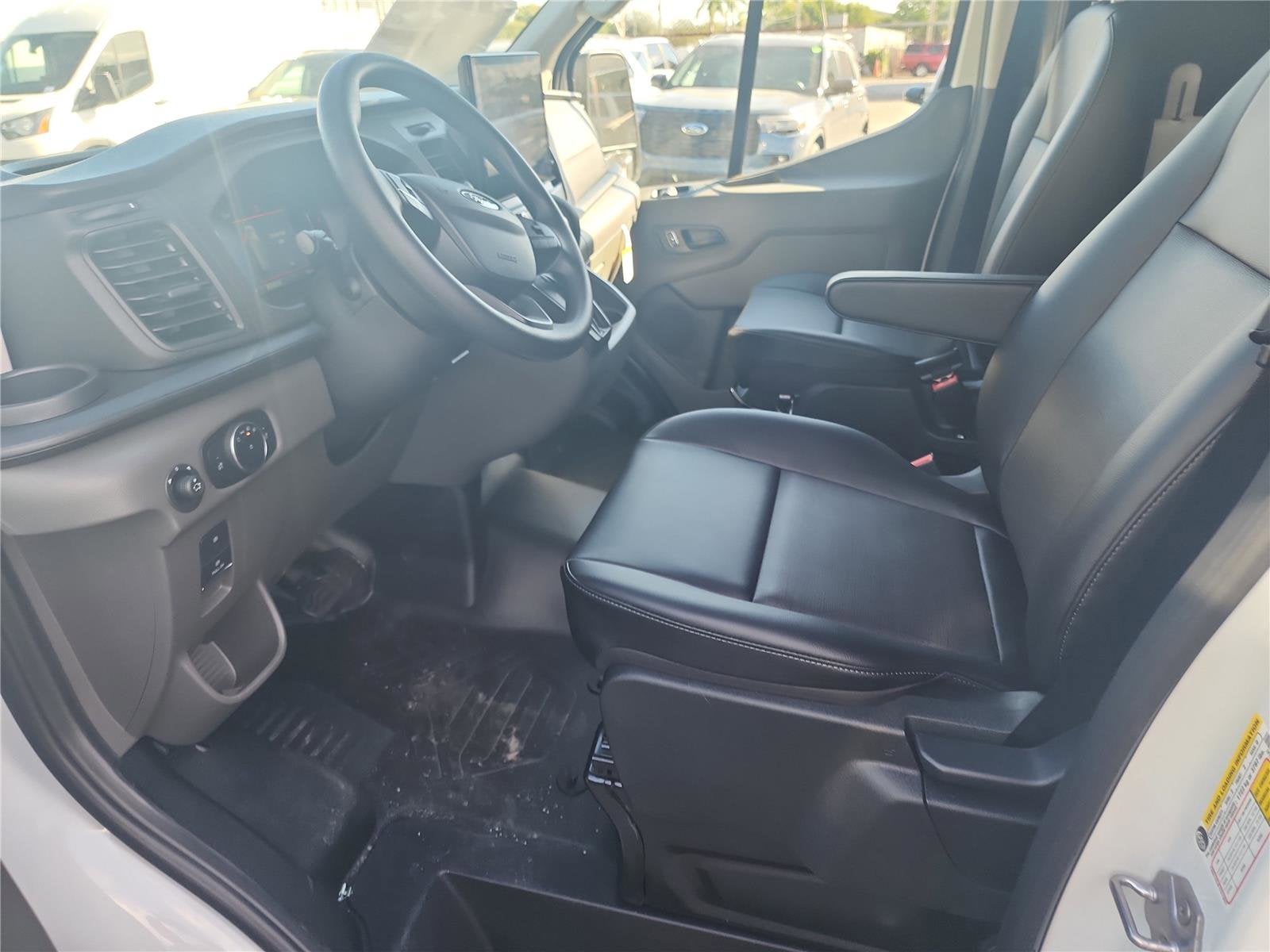 2026 Ford Transit Cargo Van T-250 148" Med Rf 9150 GVWR RWD