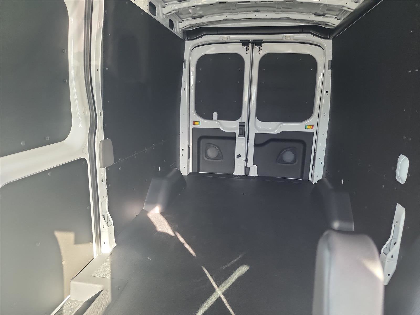 2026 Ford Transit Cargo Van T-250 148" Med Rf 9150 GVWR RWD