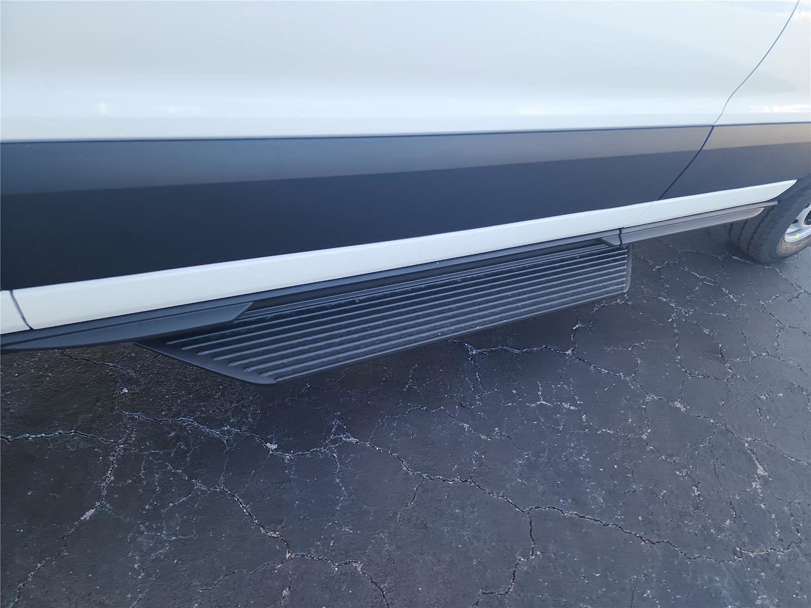 2026 Ford Transit Cargo Van T-250 148" Med Rf 9150 GVWR RWD