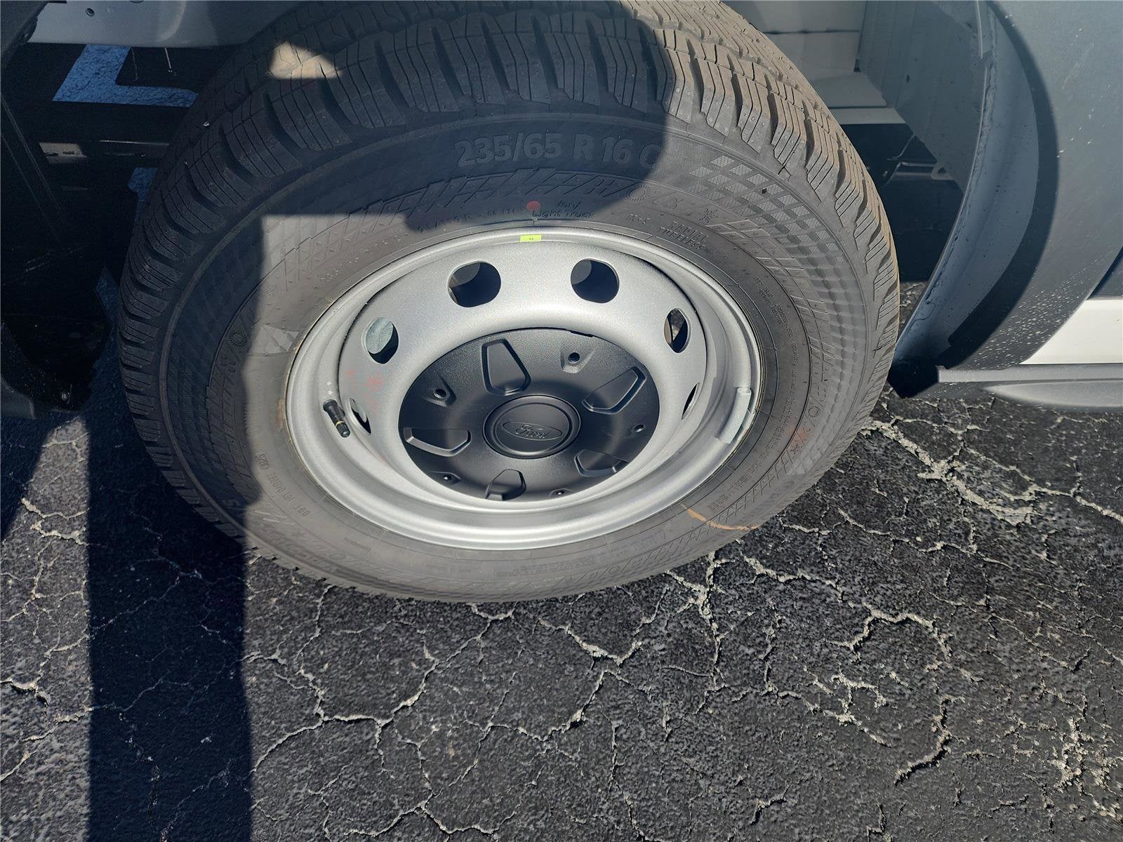 2026 Ford Transit Cargo Van T-250 148" Med Rf 9150 GVWR RWD