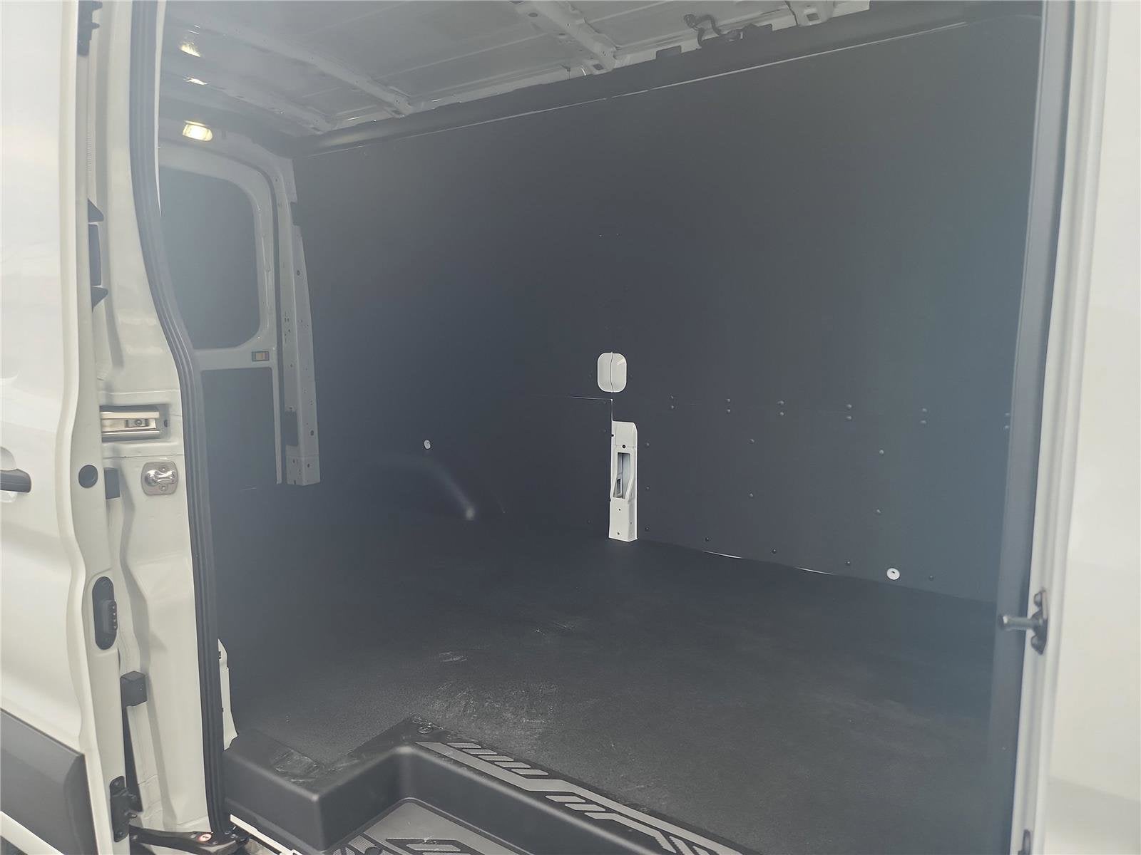 2026 Ford Transit Cargo Van T-250 148" Med Rf 9150 GVWR RWD