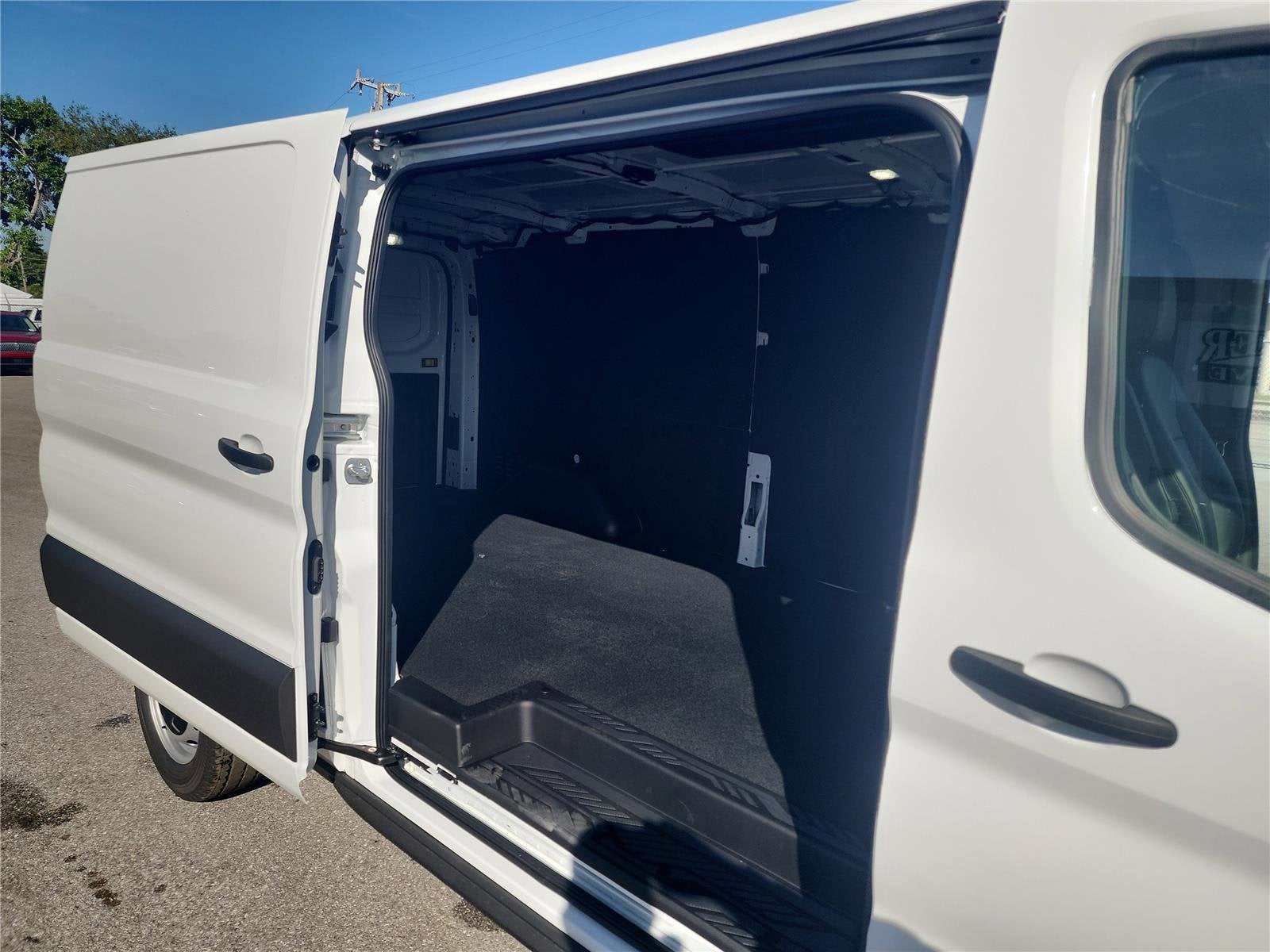 2026 Ford Transit Cargo Van Base