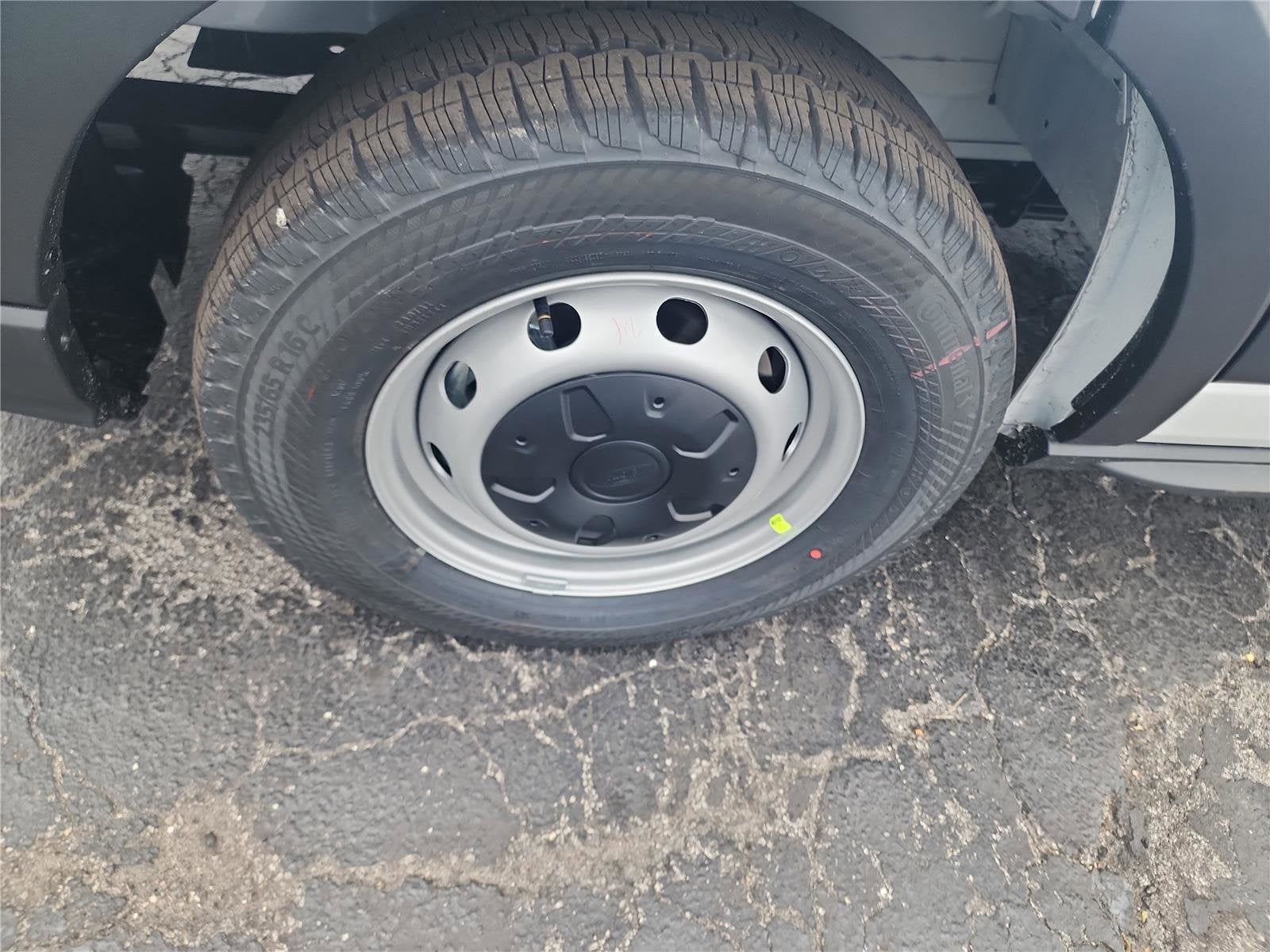 2026 Ford Transit Cargo Van T-250 130" Low Rf 9150 GVWR RWD