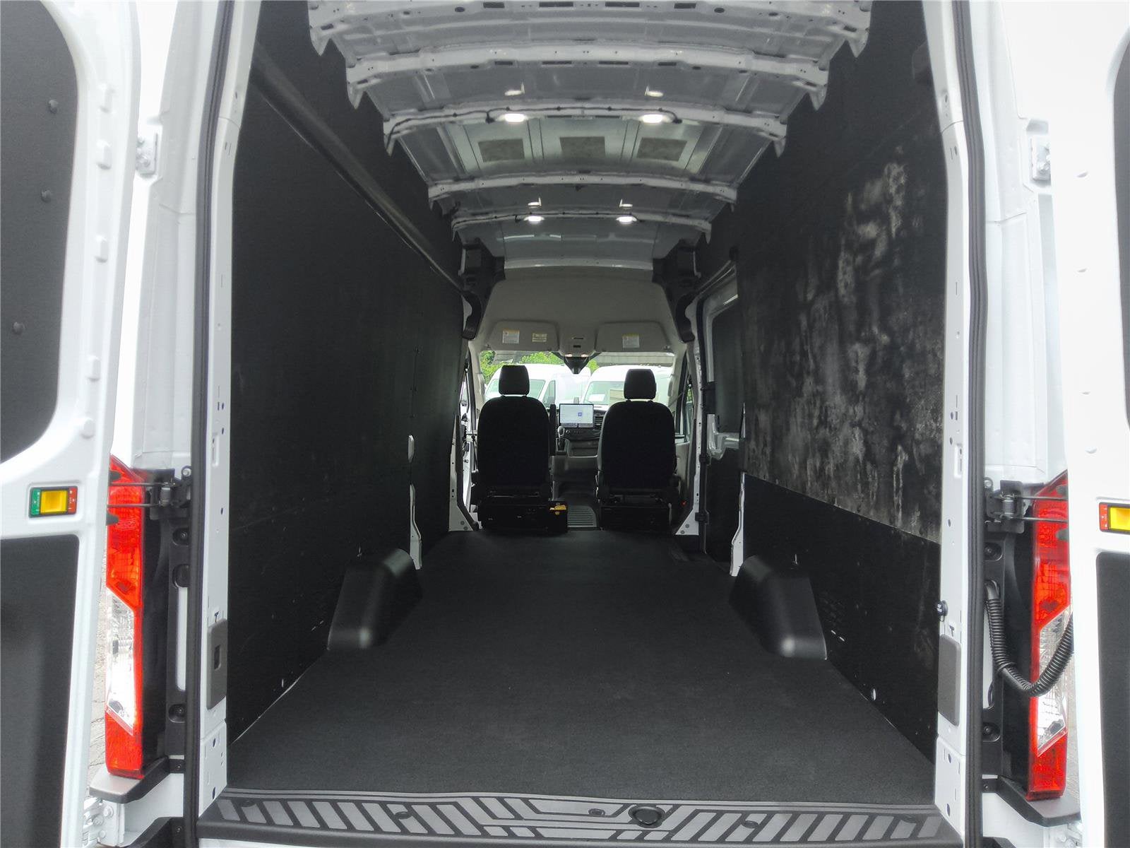 2026 Ford Transit Cargo Van Base