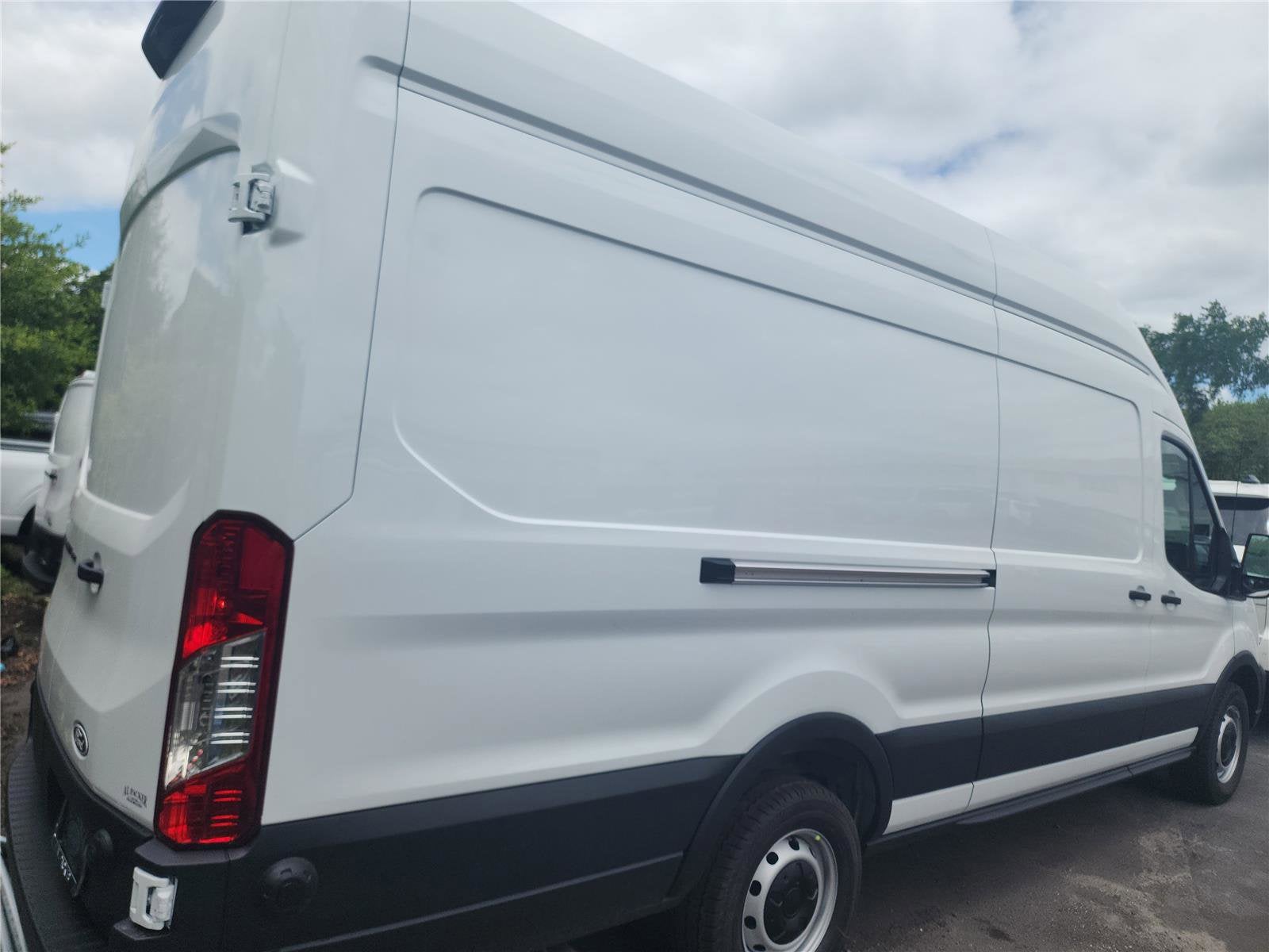 2026 Ford Transit Cargo Van Base