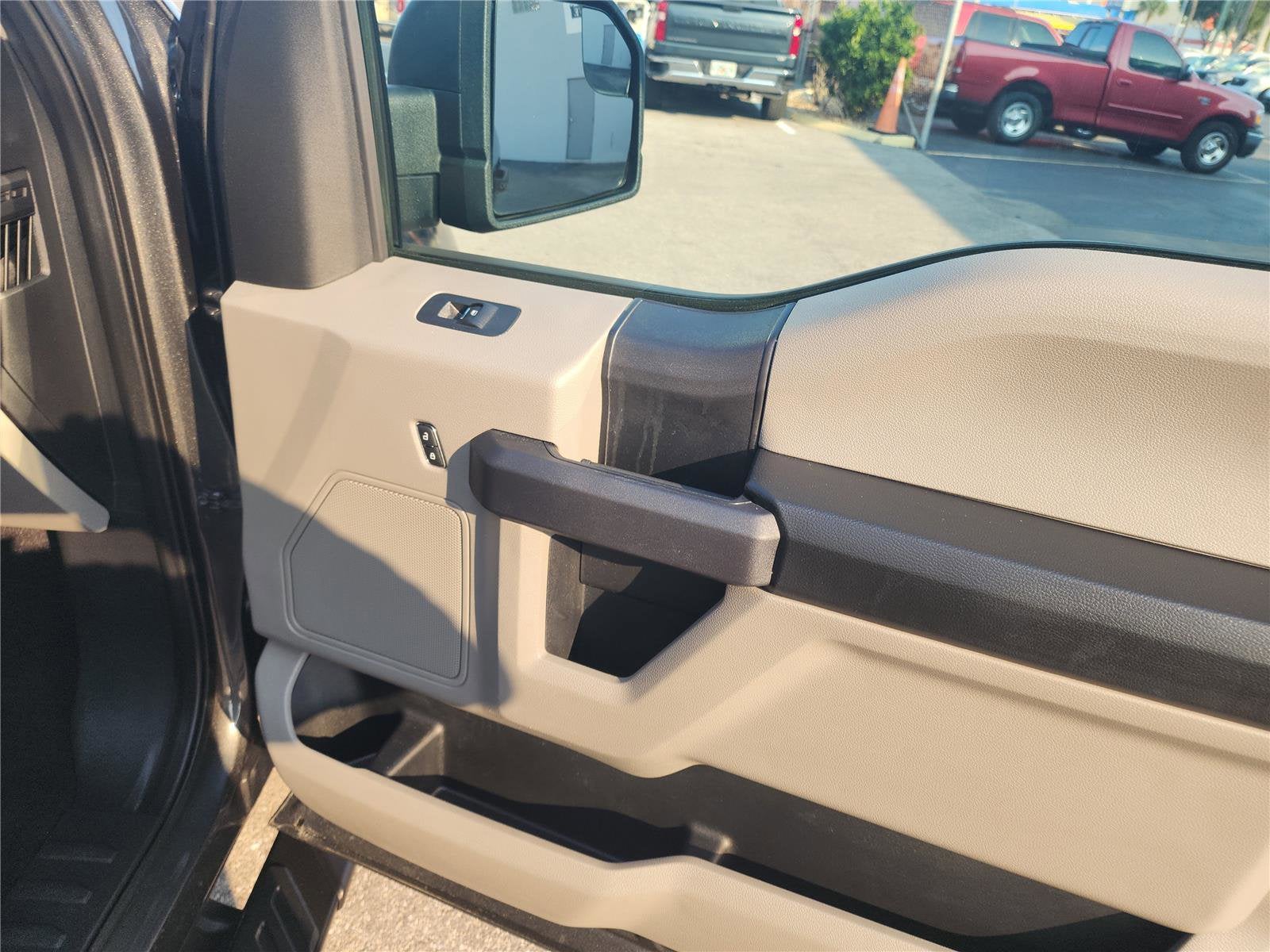 2020 Ford F-150 Base