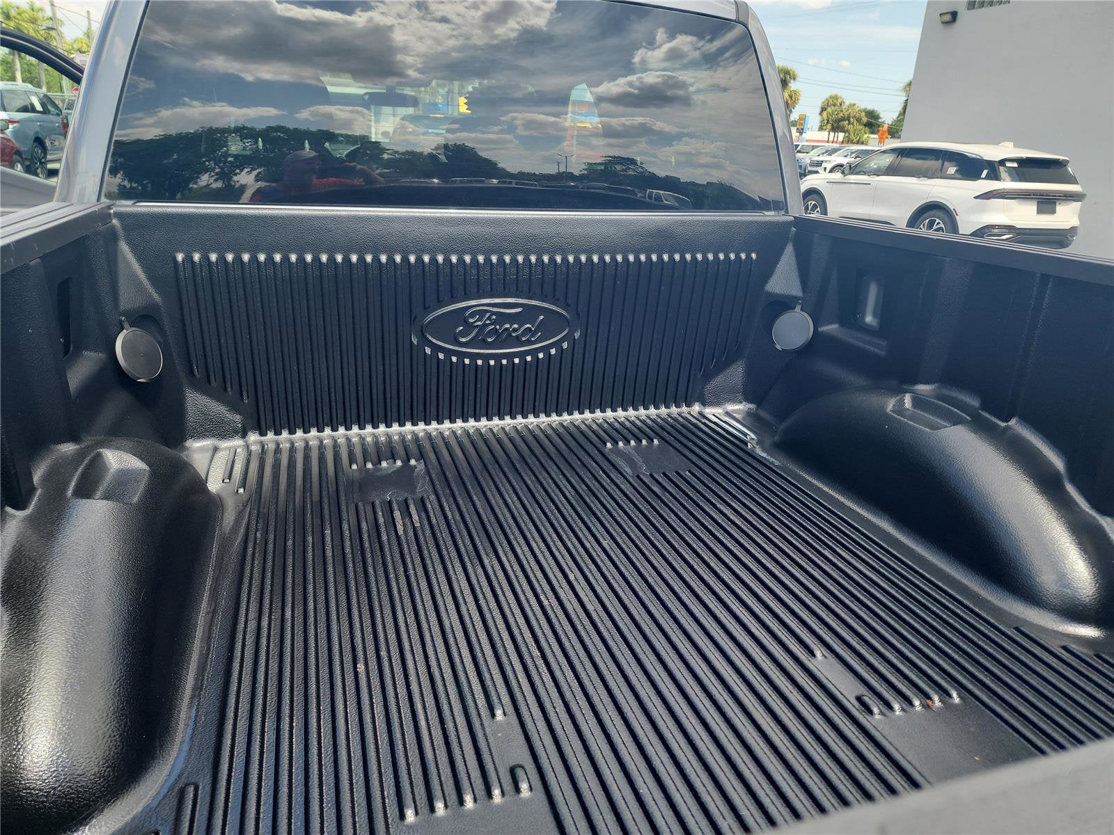 2025 Ford F-150 Base