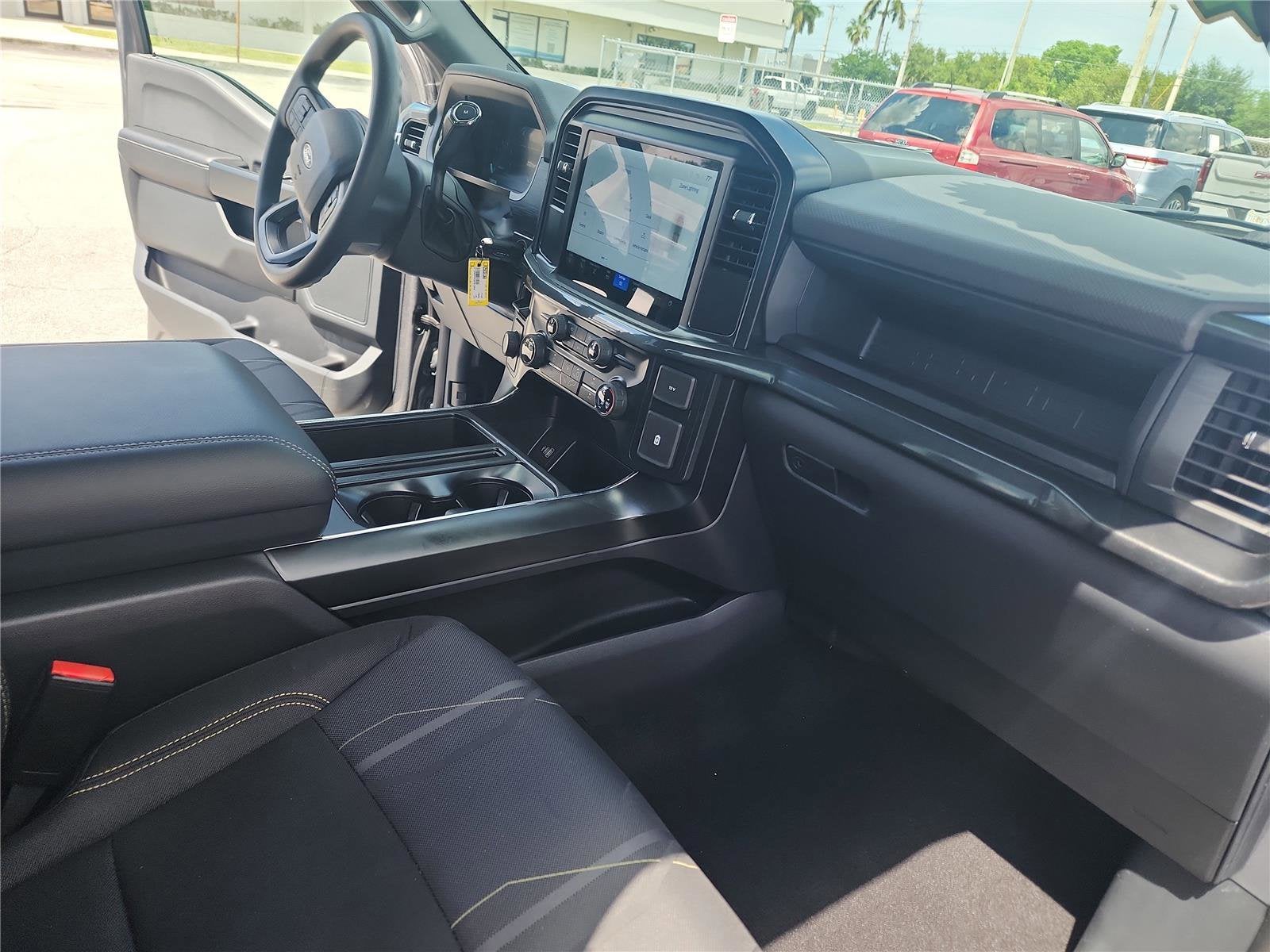 2025 Ford F-150 Base